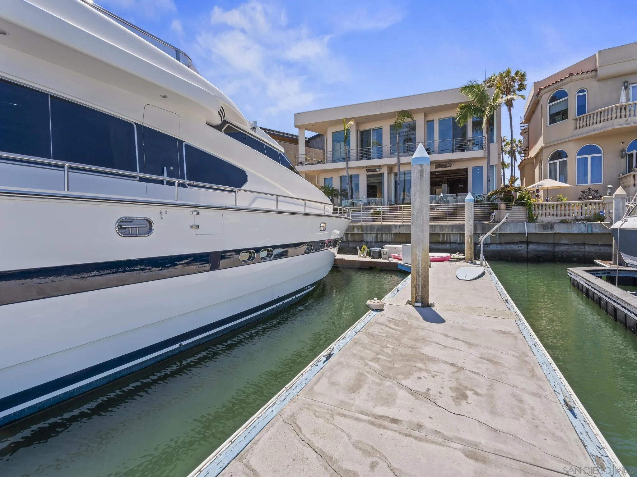 https://cdn.realtyfeed.com/cdn/127/260013286/997a4c69cd15870b80a2b64168466f4b.webp
