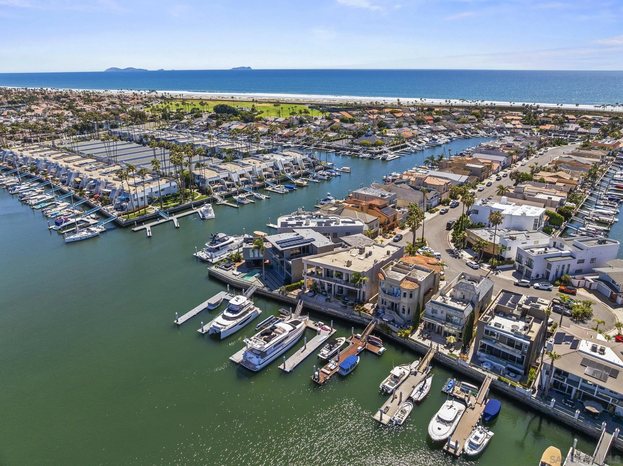 https://cdn.realtyfeed.com/cdn/127/260013286/ceaeaebf9fa3603e94929655d4962bf4.webp
