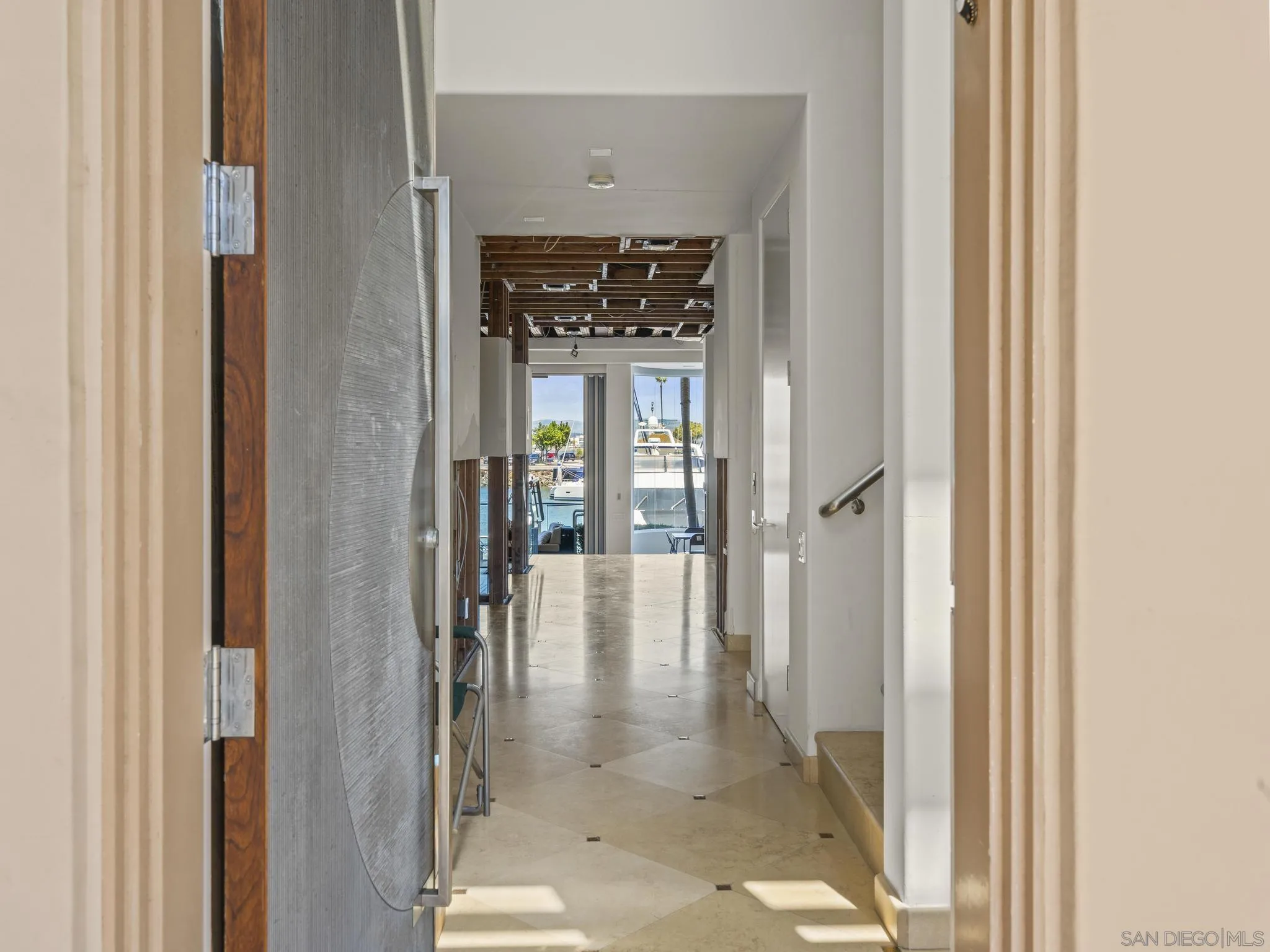 https://cdn.realtyfeed.com/cdn/127/260013286/ebf06f0c59c56b4930ebf633968a782c.webp
