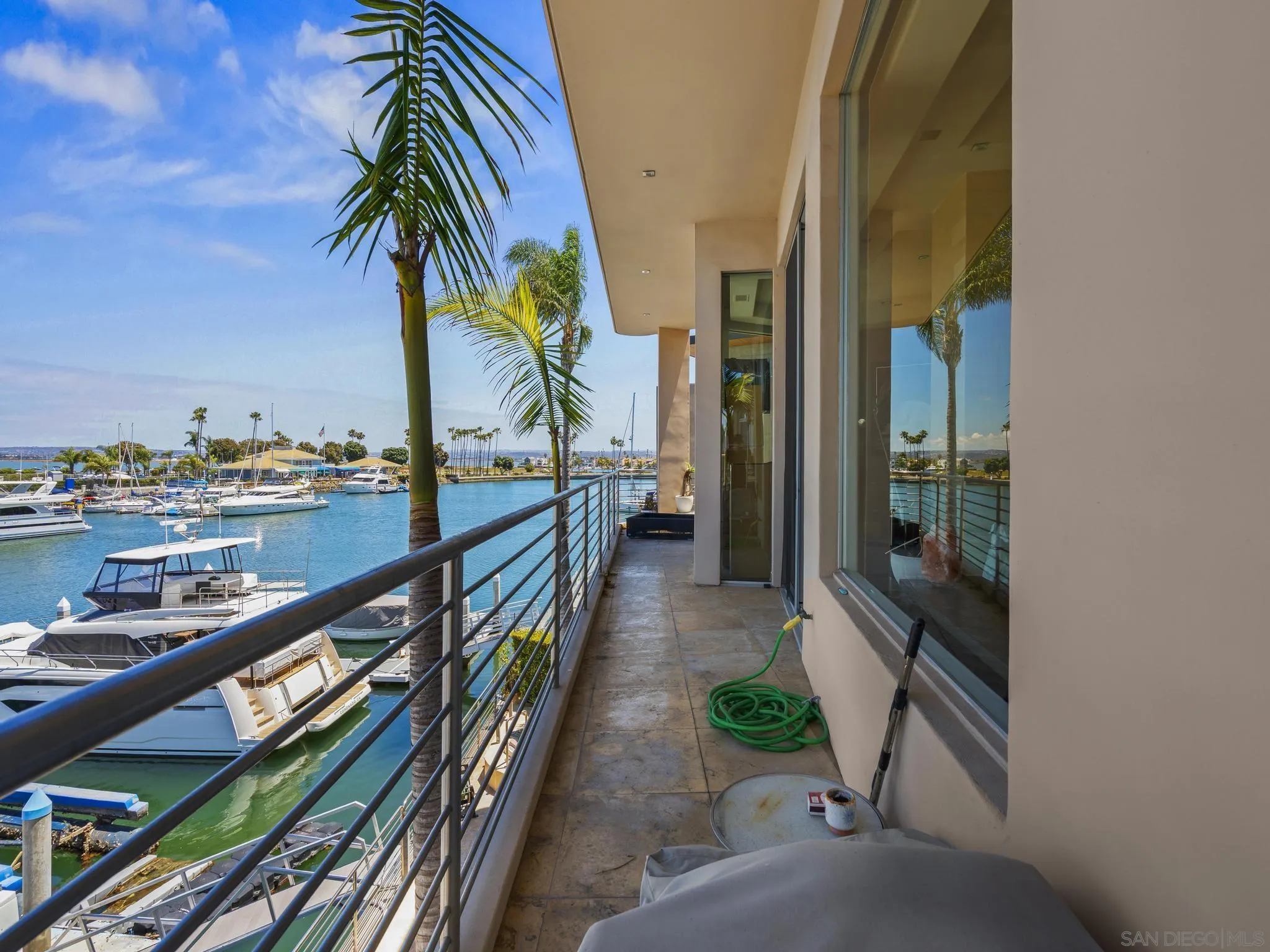 https://cdn.realtyfeed.com/cdn/127/260013286/fcbf5b955517cf20604d861504ea3e13.webp
