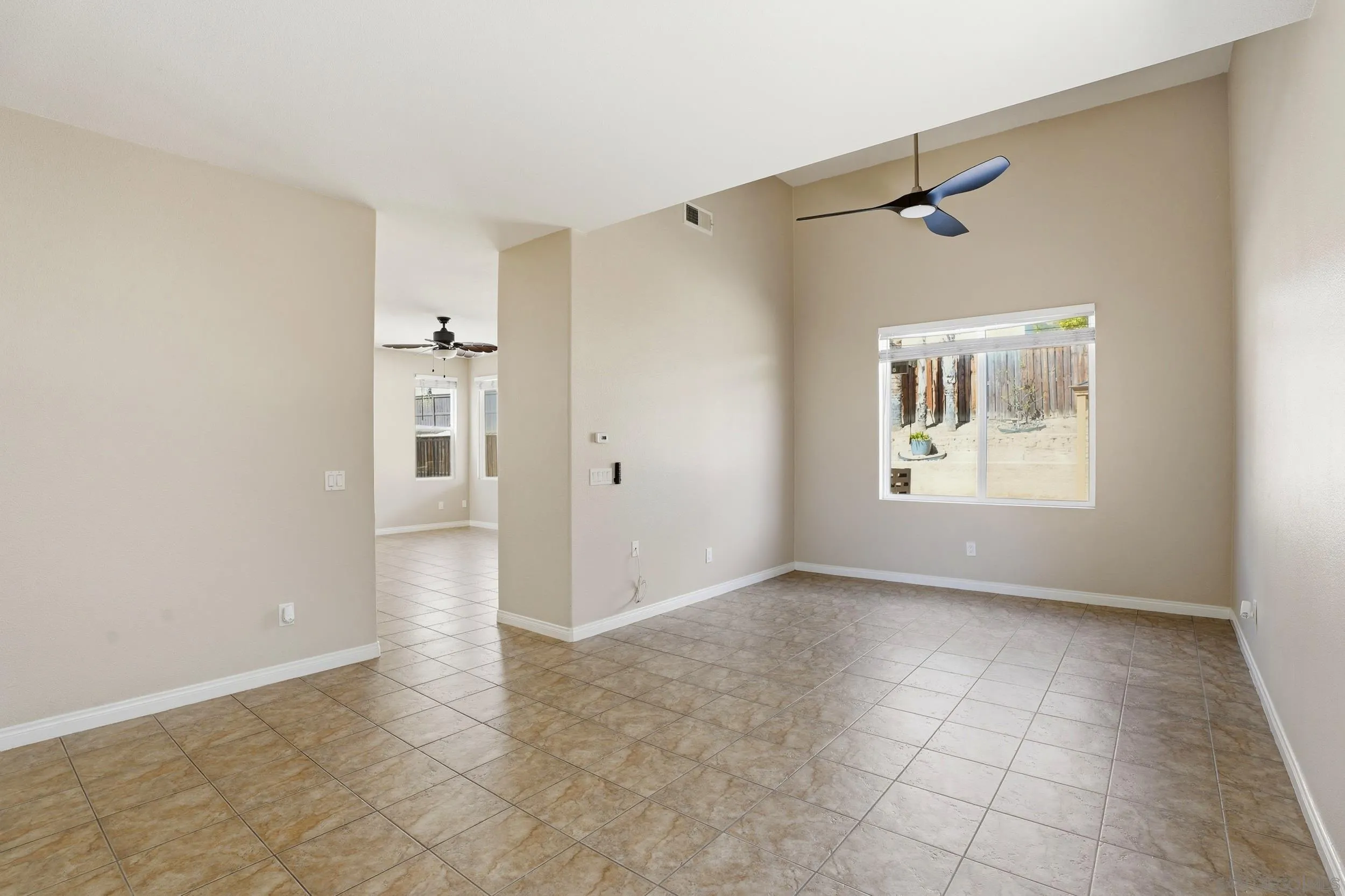 https://cdn.realtyfeed.com/cdn/127/260013287/2336c7e813a175b7249076efced441b5.webp