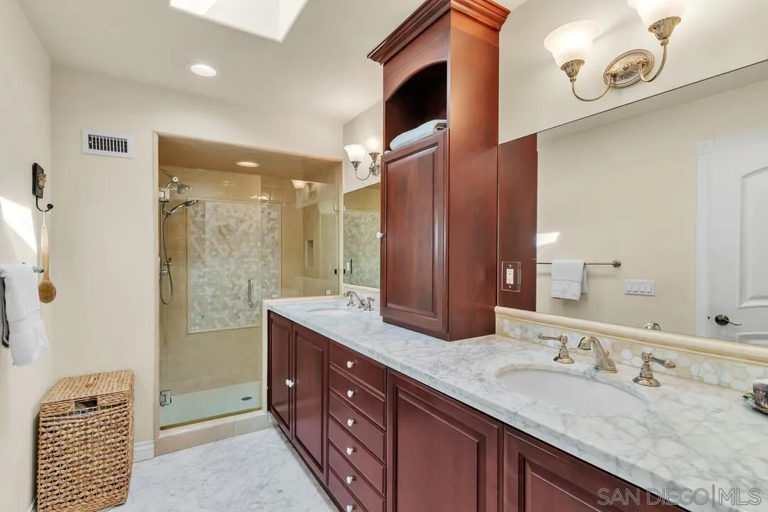 Photo #22: 260013293 Listing: Photo #22