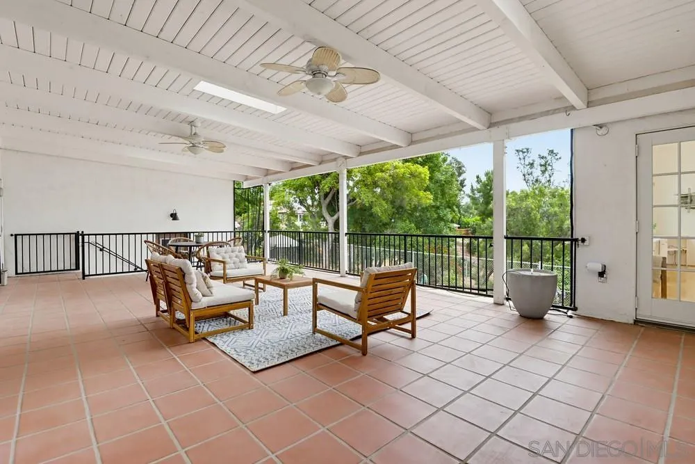 https://cdn.realtyfeed.com/cdn/127/260013294/3d7c6baf0aad841e8a21652de11a7887.webp