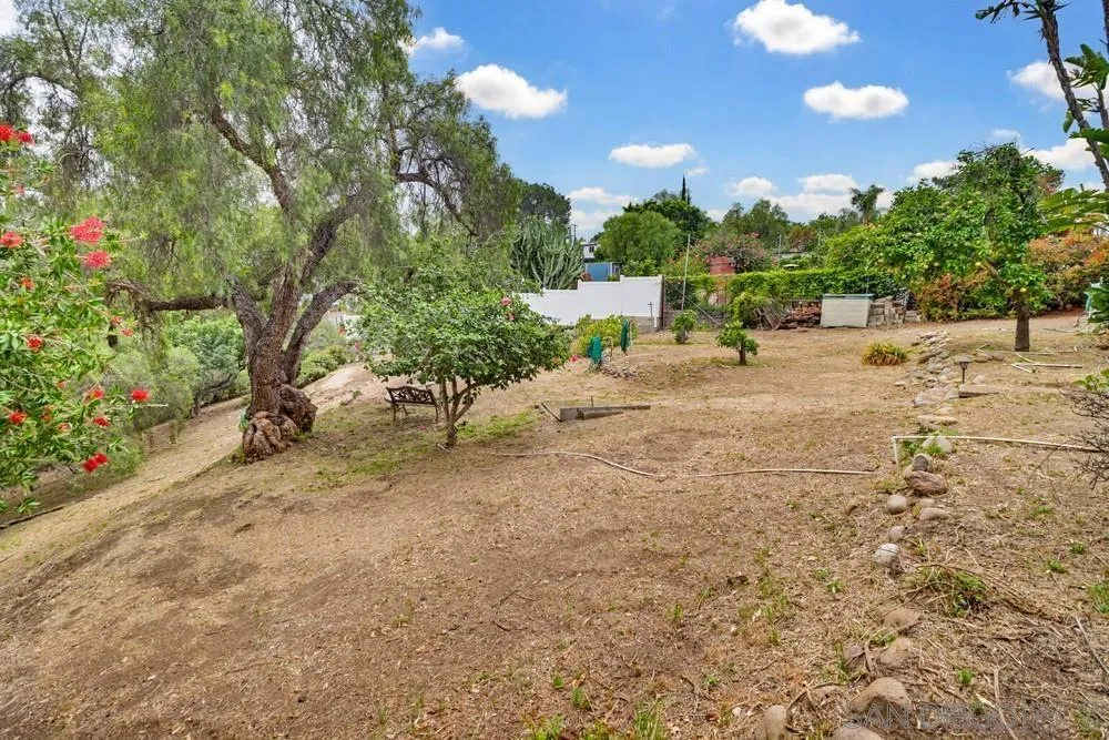 https://cdn.realtyfeed.com/cdn/127/260013294/eeb33e756e974cb2184cd9d844b4583a.webp