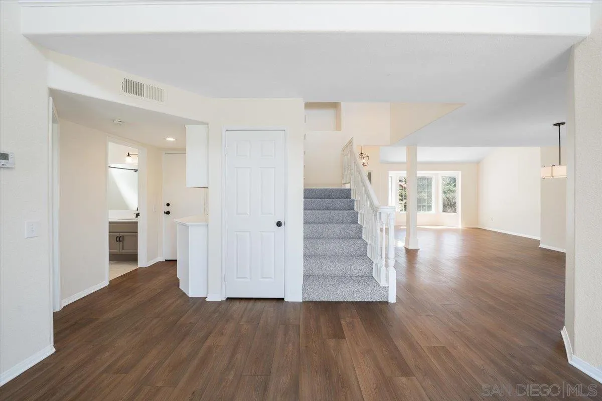 https://cdn.realtyfeed.com/cdn/127/260013295/4bc20cfe08683b64cf2a0353f59ff383.webp