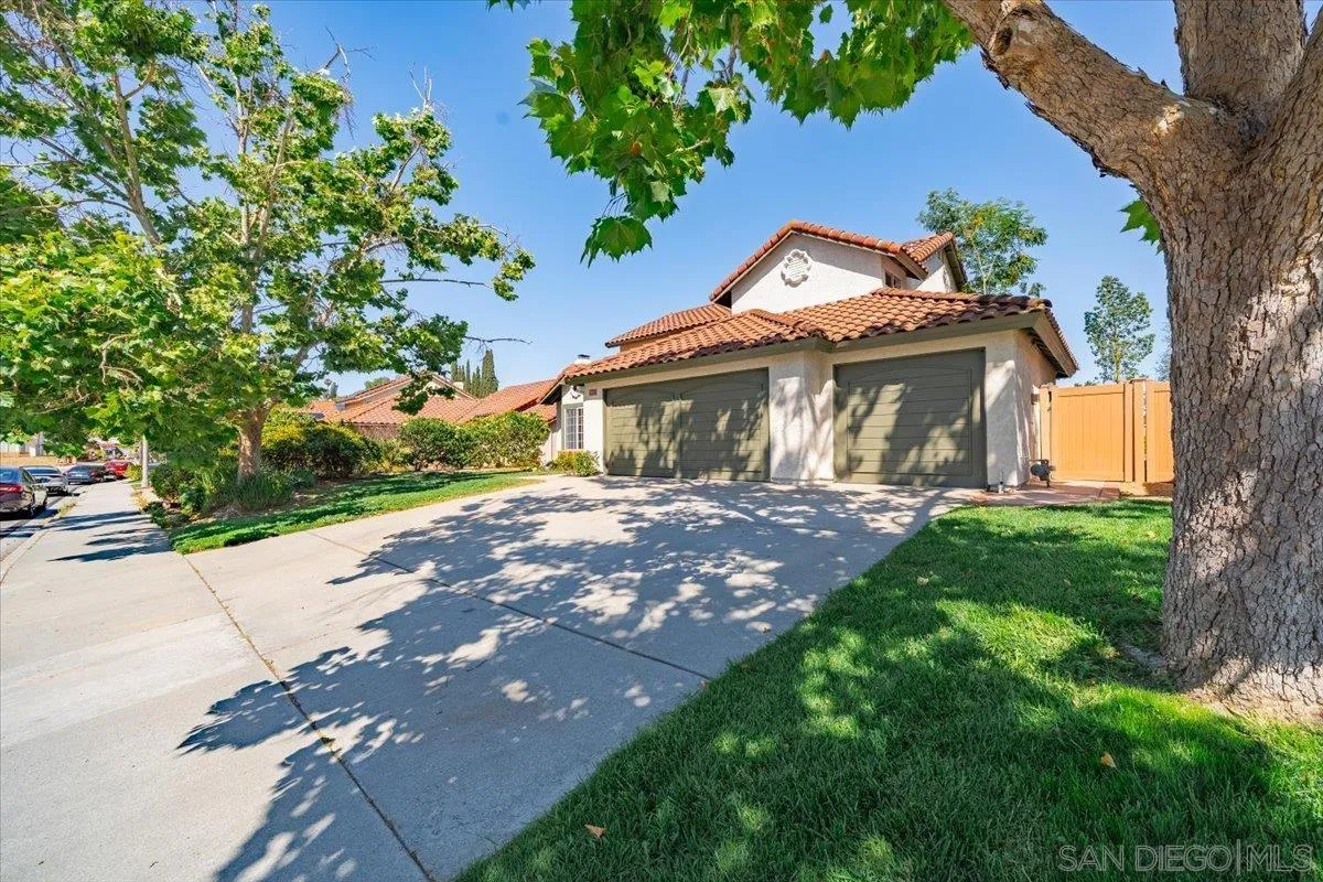 1726 Las Palmas Ln, Escondido, CA 92026 - Photo 4 of 50, Escondido, CA