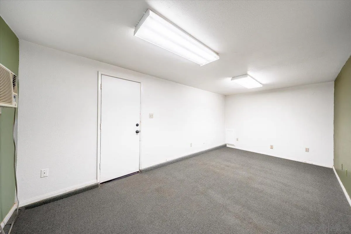https://cdn.realtyfeed.com/cdn/127/260013295/a40580ce36af0bceb5a62467c4538291.webp