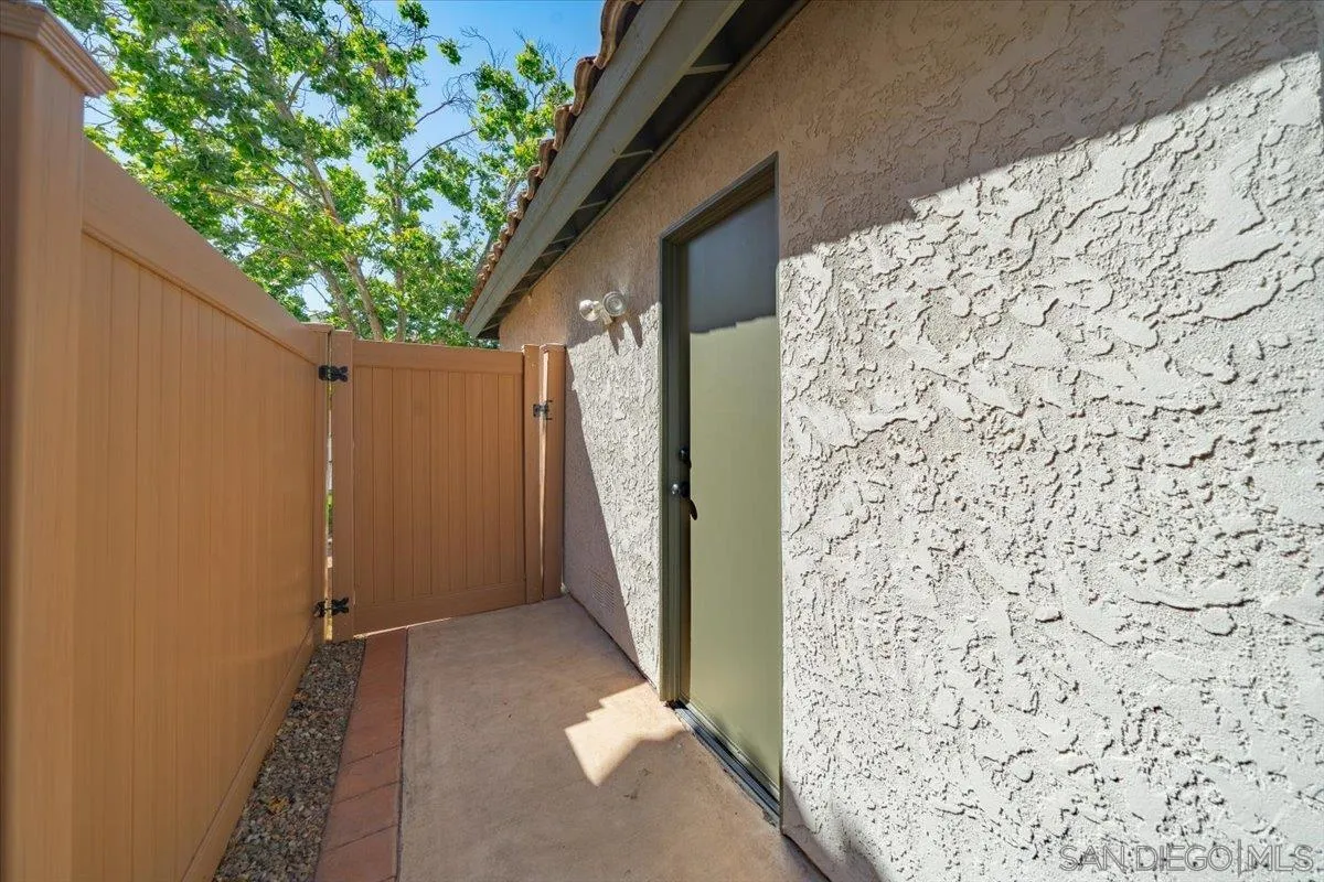 https://cdn.realtyfeed.com/cdn/127/260013295/a770a39c674a640df7bc45c54fcdf669.webp