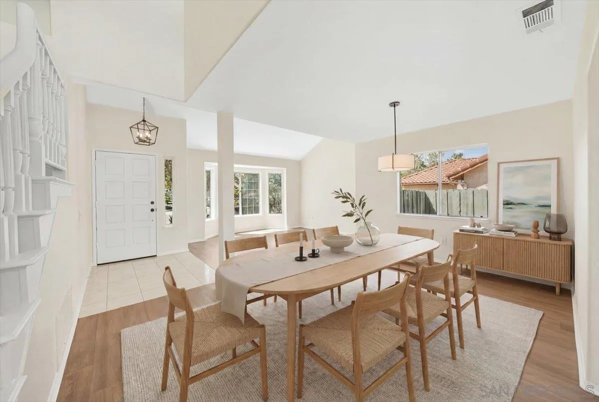 https://cdn.realtyfeed.com/cdn/127/260013295/d4a24d9b49e9f4504c6ae569191c4869.webp