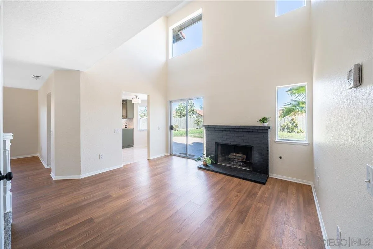 https://cdn.realtyfeed.com/cdn/127/260013295/ebf6abf915ea51b921be0b9a60d882fd.webp