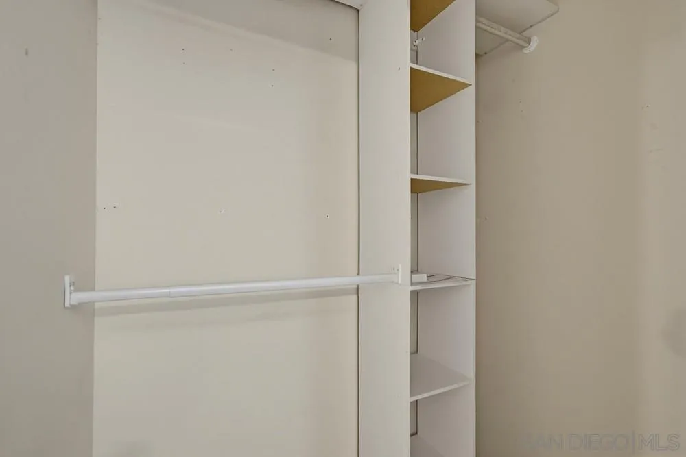 https://cdn.realtyfeed.com/cdn/127/260013296/390e39a0565bb31245a0be635a203b88.webp