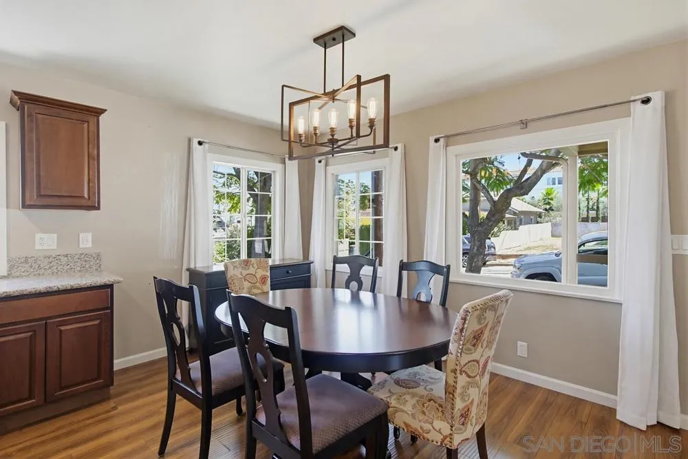 https://cdn.realtyfeed.com/cdn/127/260013296/a093261d6a8ccfa0669670ba53705882.webp