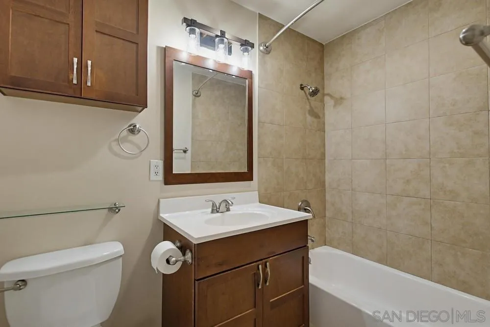 https://cdn.realtyfeed.com/cdn/127/260013296/b8147b8d33a284c10a404d0f65a9a0dd.webp