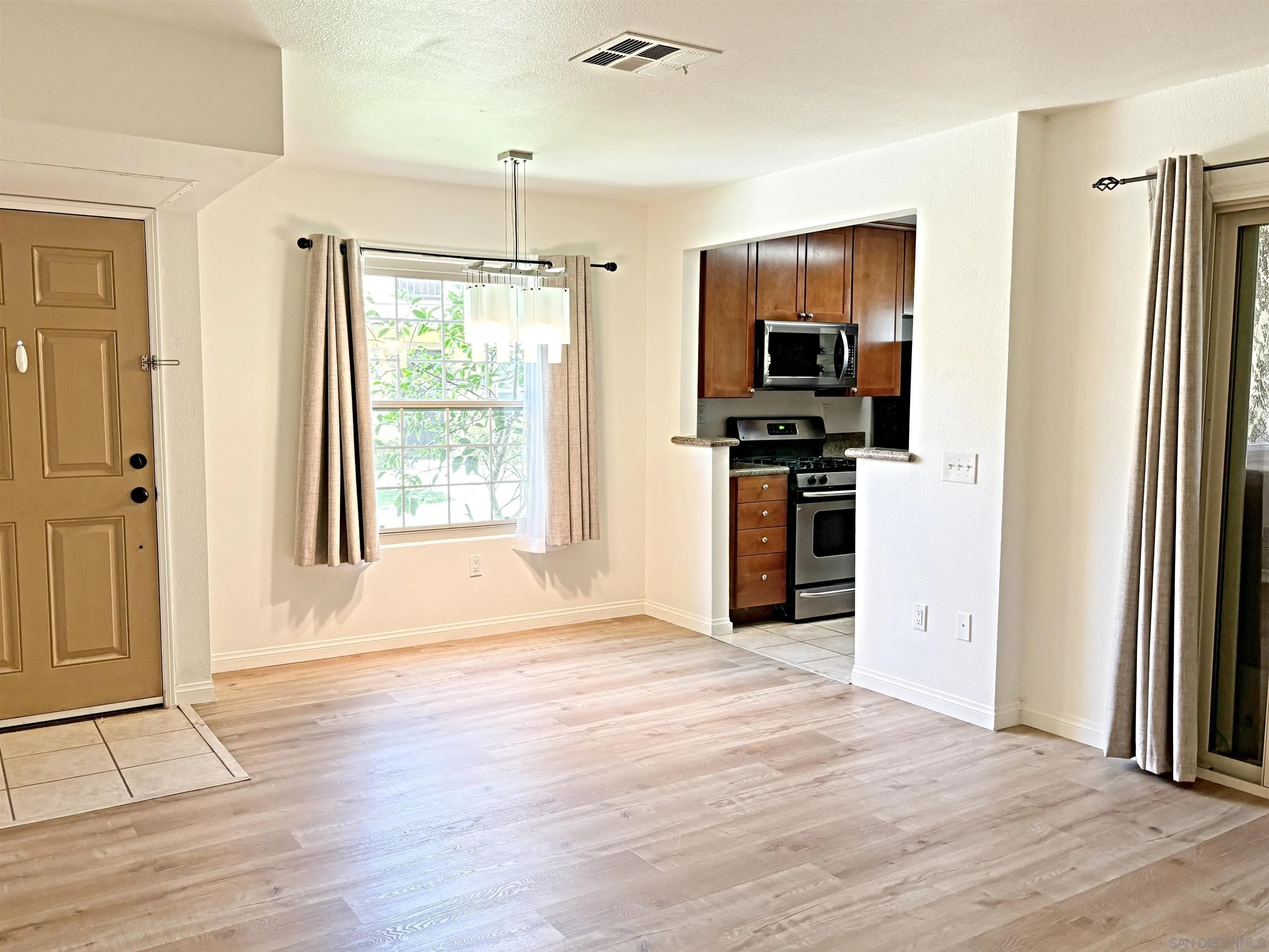 10619 Dabney Dr Unit 25, San Diego, CA 92126 - Photo 5 of 25, San Diego, CA