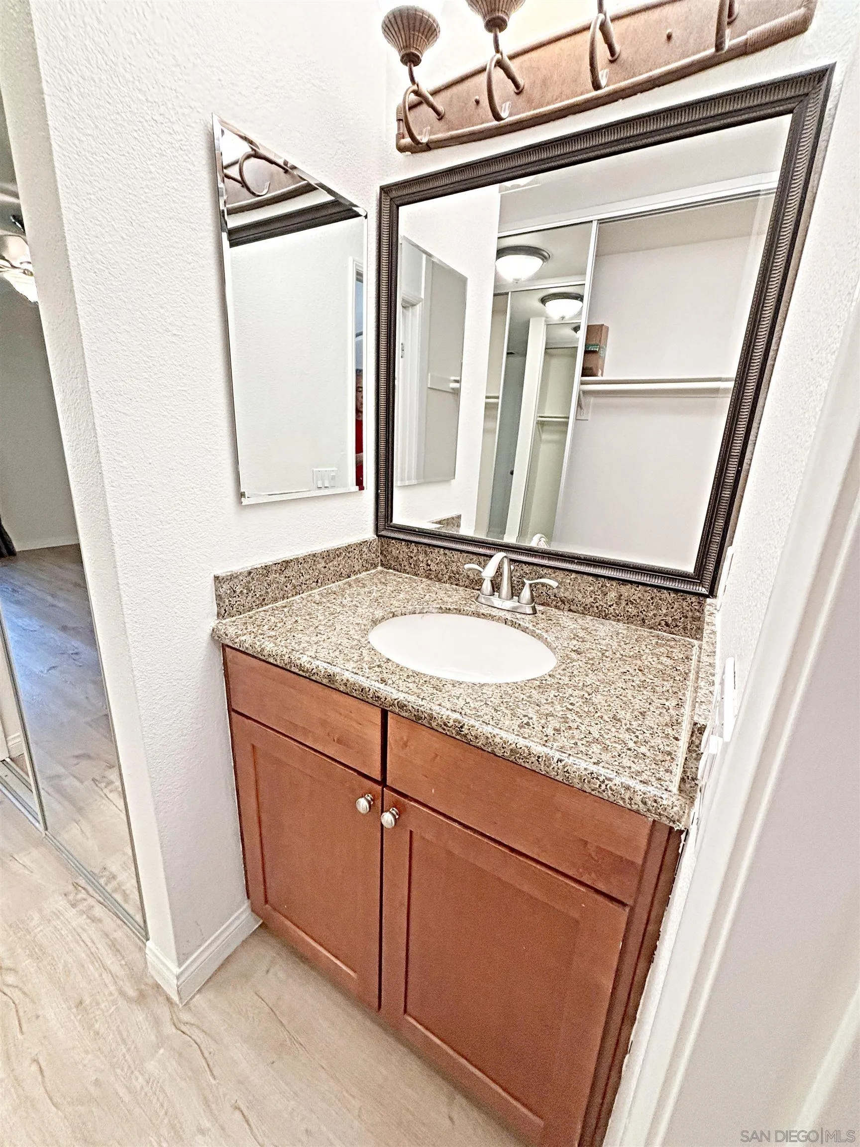 Photo #16: 260013301 Listing: Photo #16
