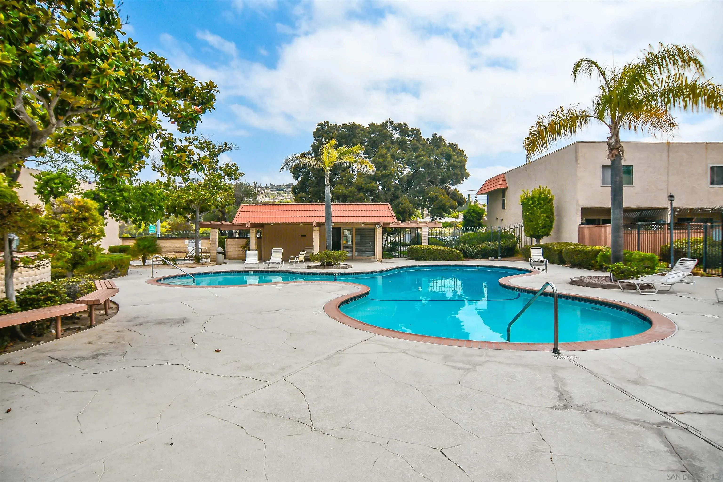 Photo #8: 260013303 Listing: Photo #8