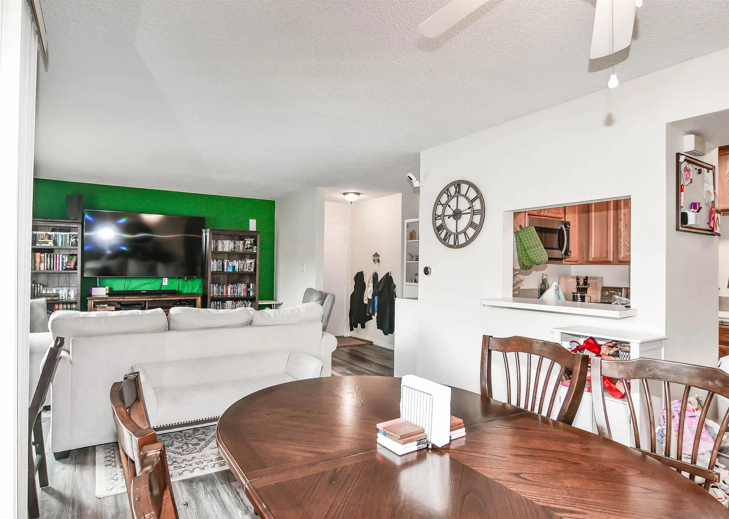 Photo #17: 260013303 Listing: Photo #17