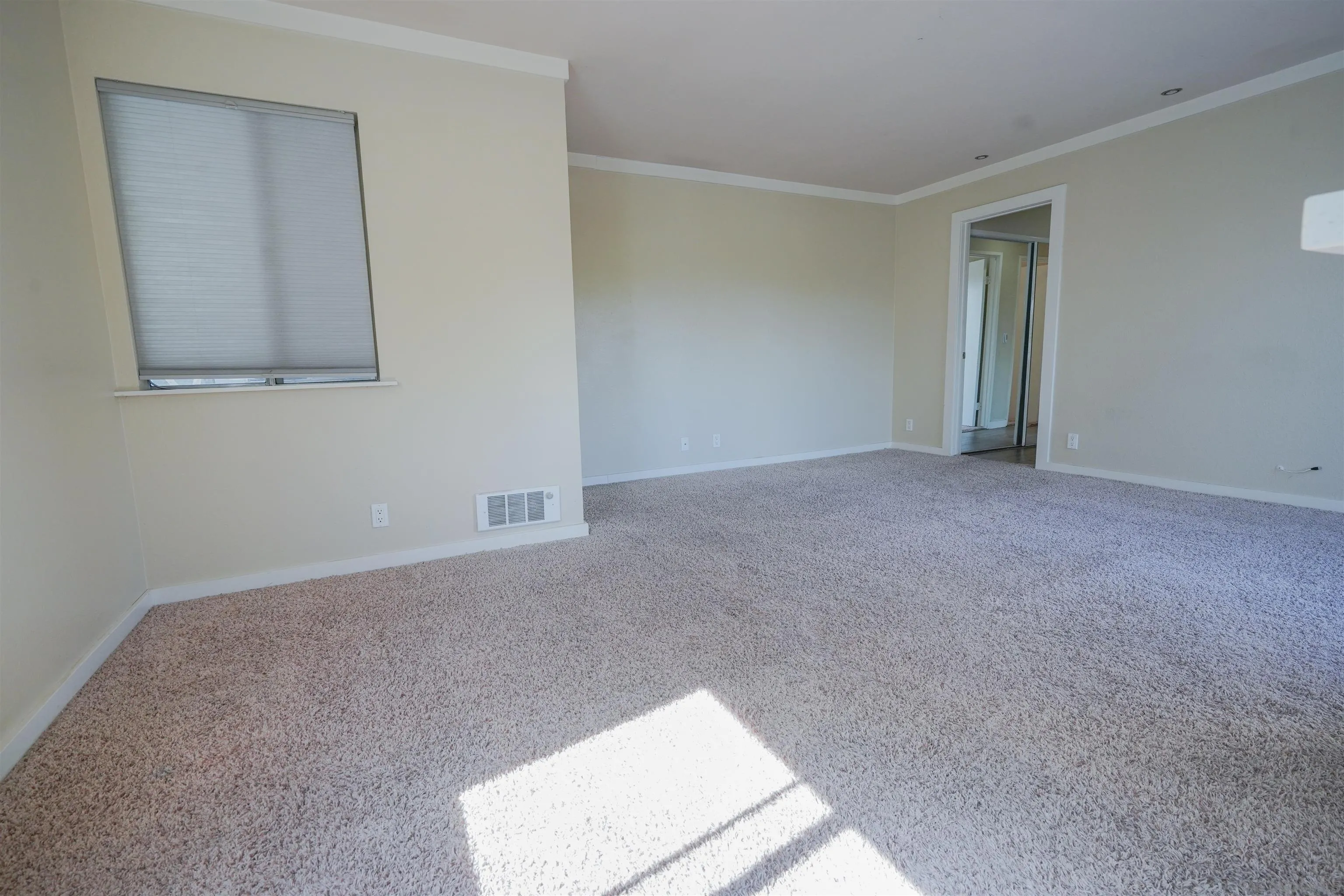 Photo #11: 260013308 Listing: Photo #11