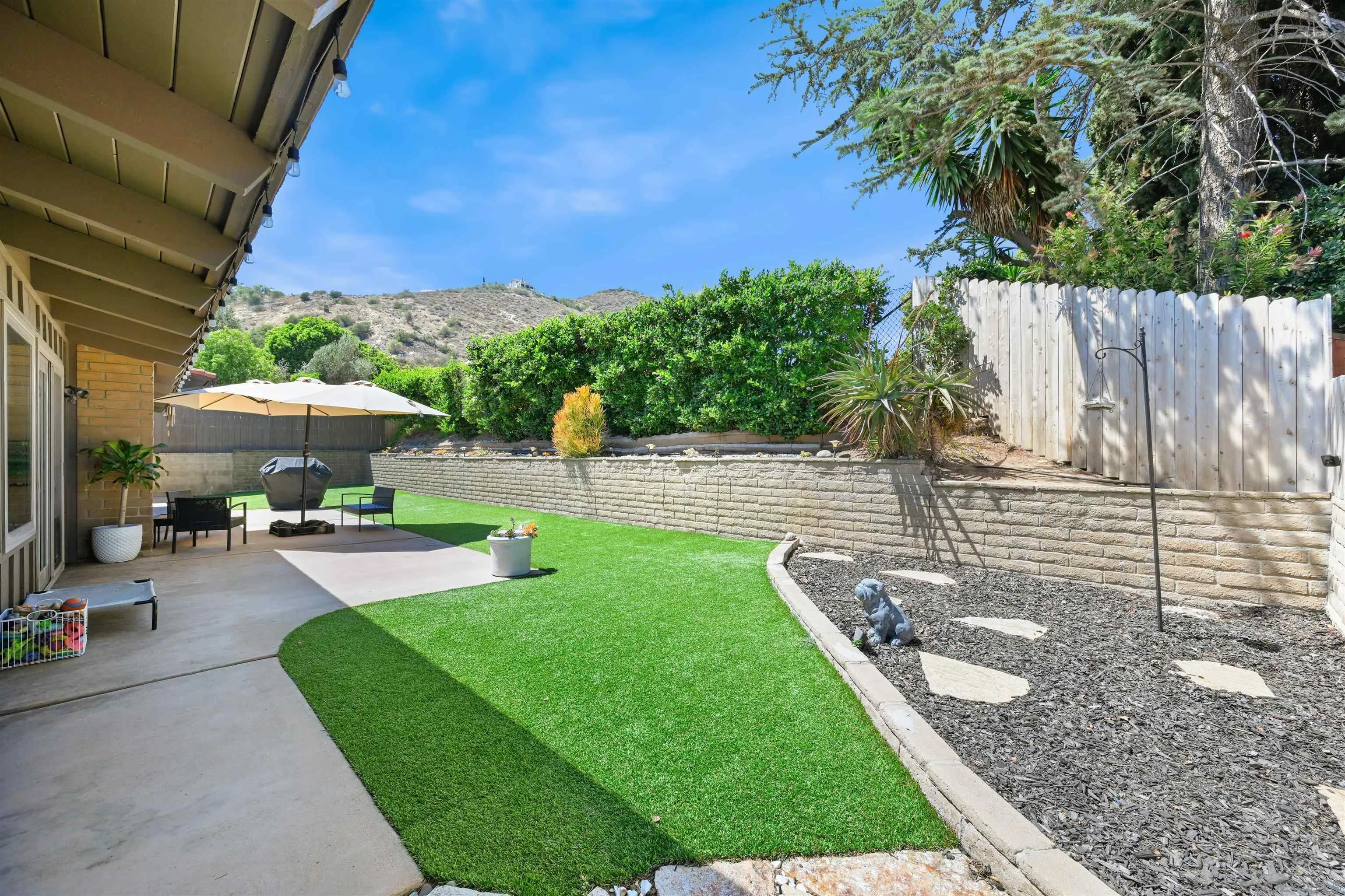 https://cdn.realtyfeed.com/cdn/127/260013310/06c0e186300d2a3a1dd1a90d52672e8e.webp