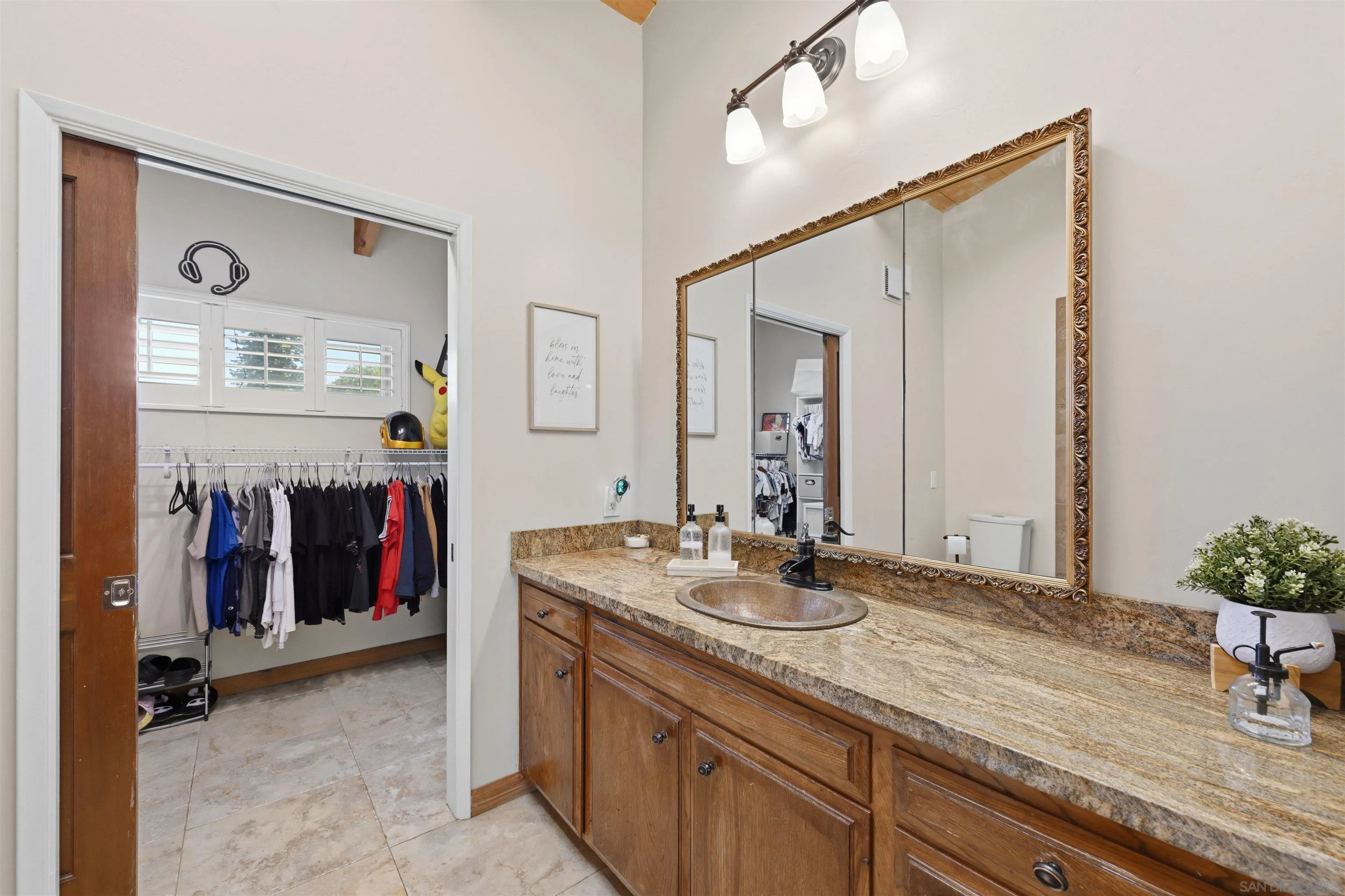https://cdn.realtyfeed.com/cdn/127/260013310/16686db0915b4378c03cb77fbdc1c19d.webp