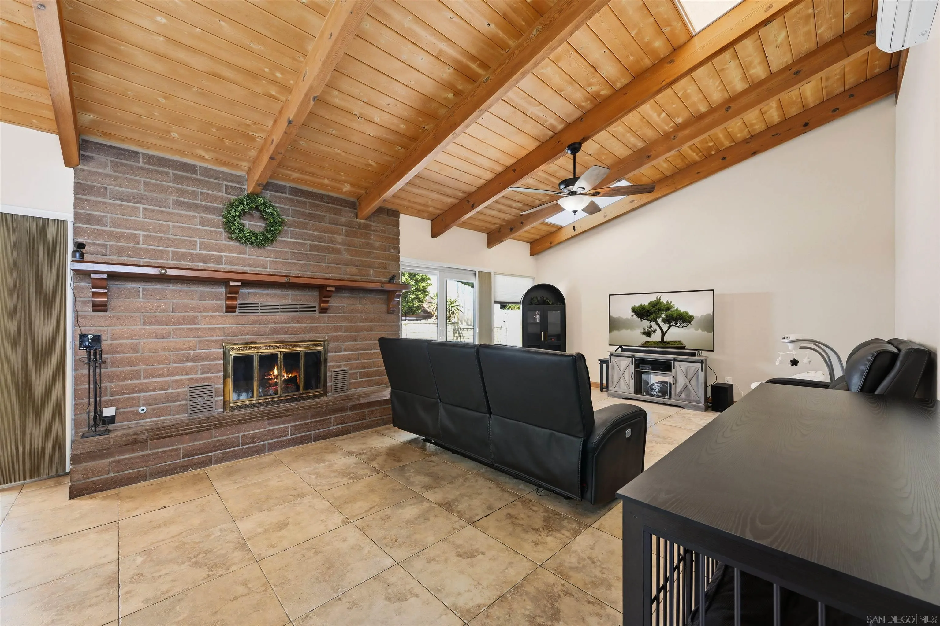 https://cdn.realtyfeed.com/cdn/127/260013310/5185ea9fbc38abf5afd334cbca99b7e1.webp