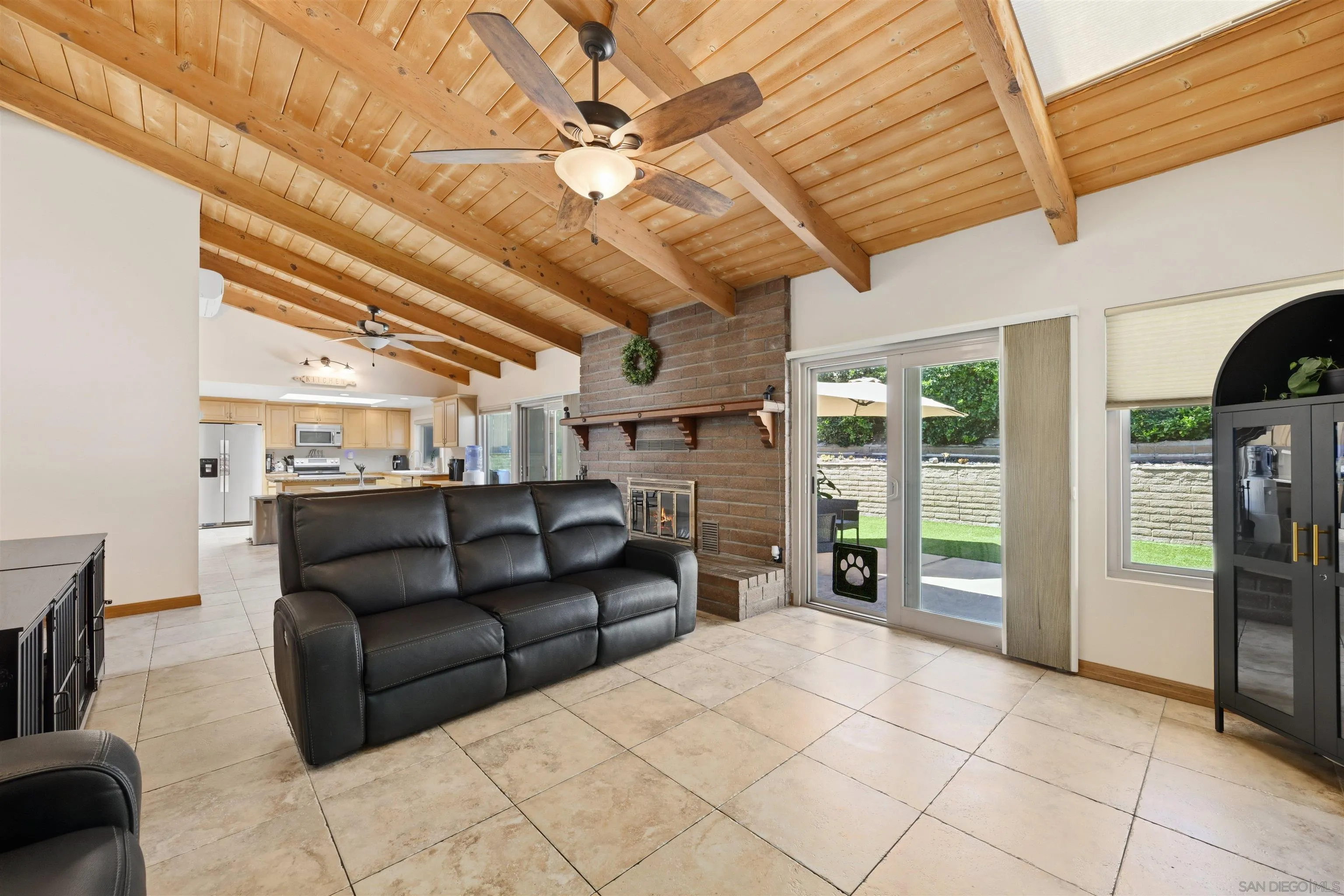 https://cdn.realtyfeed.com/cdn/127/260013310/8aa08bb3282aeee55abe525116c44857.webp