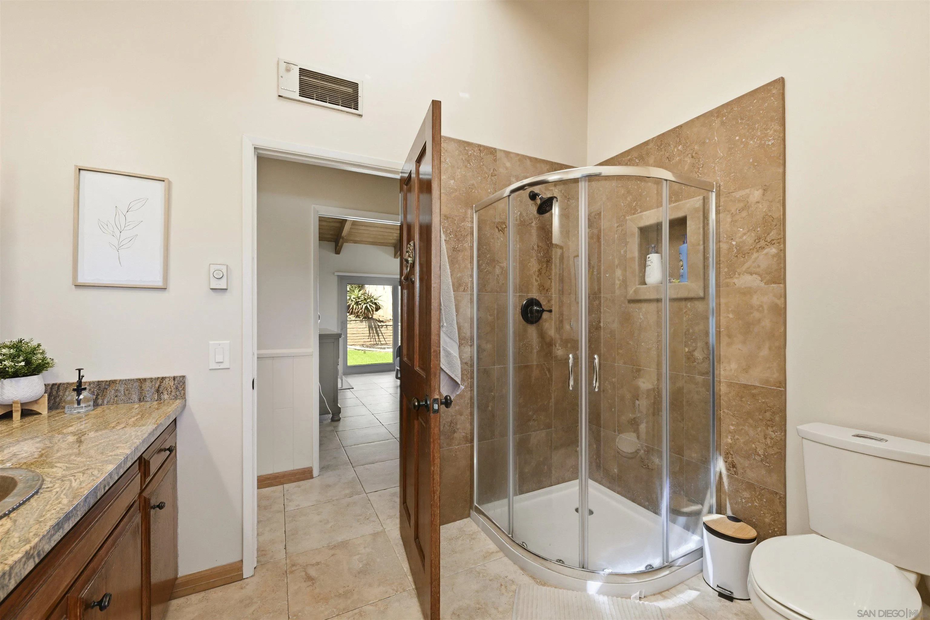 https://cdn.realtyfeed.com/cdn/127/260013310/c341cdf3bf436645fef684013f008ebb.webp