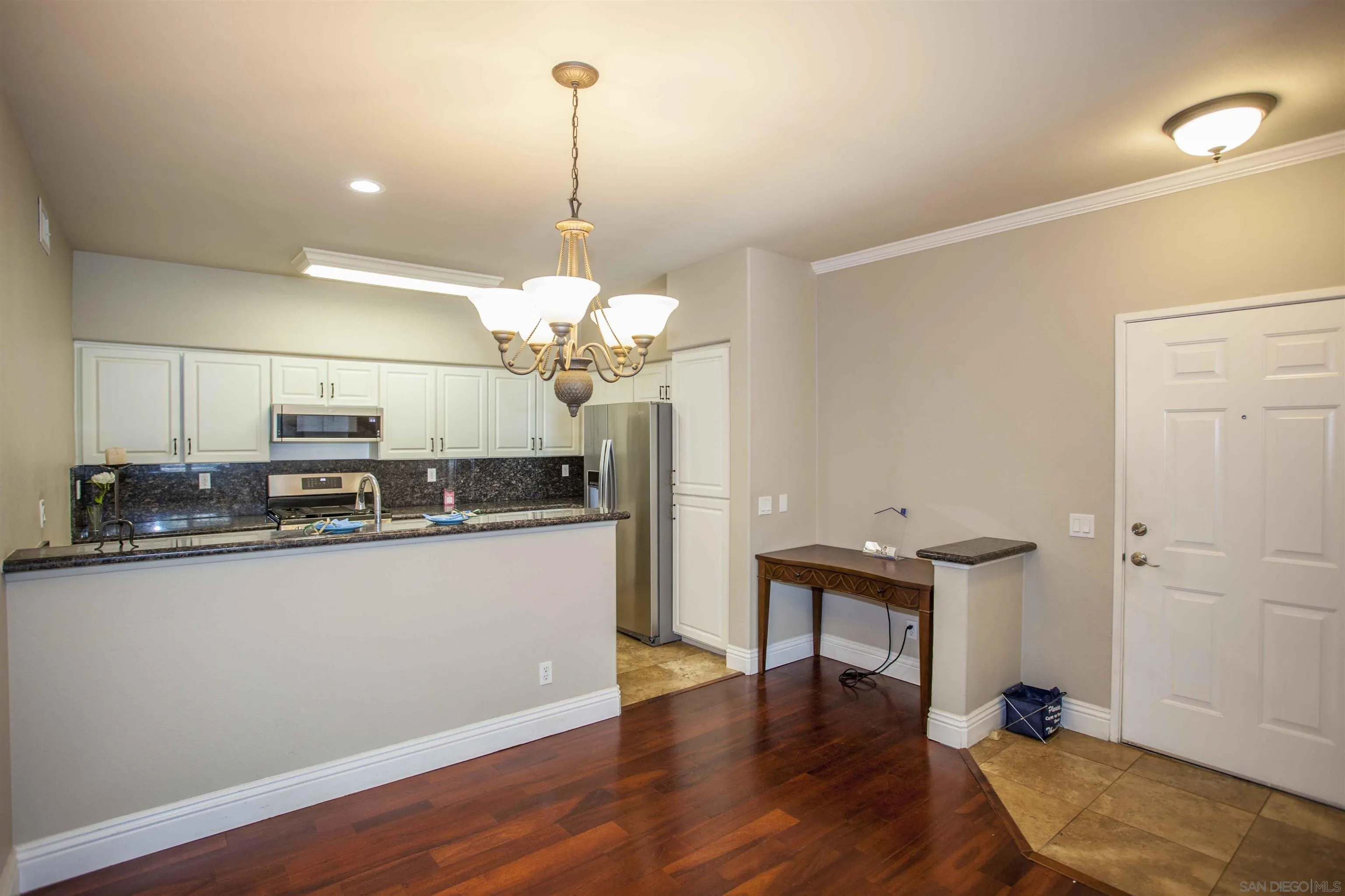 Photo #11: 260013314 Listing: Photo #11