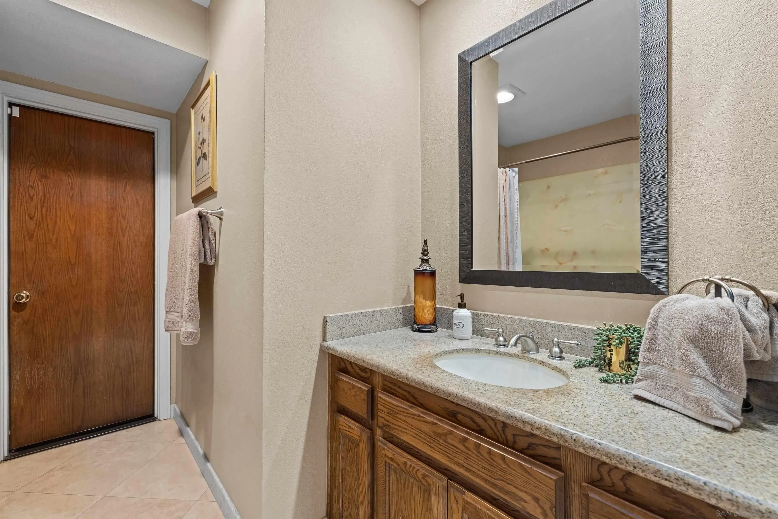 https://cdn.realtyfeed.com/cdn/127/260013319/44ba706088212a2534f51e525c70be9a.webp