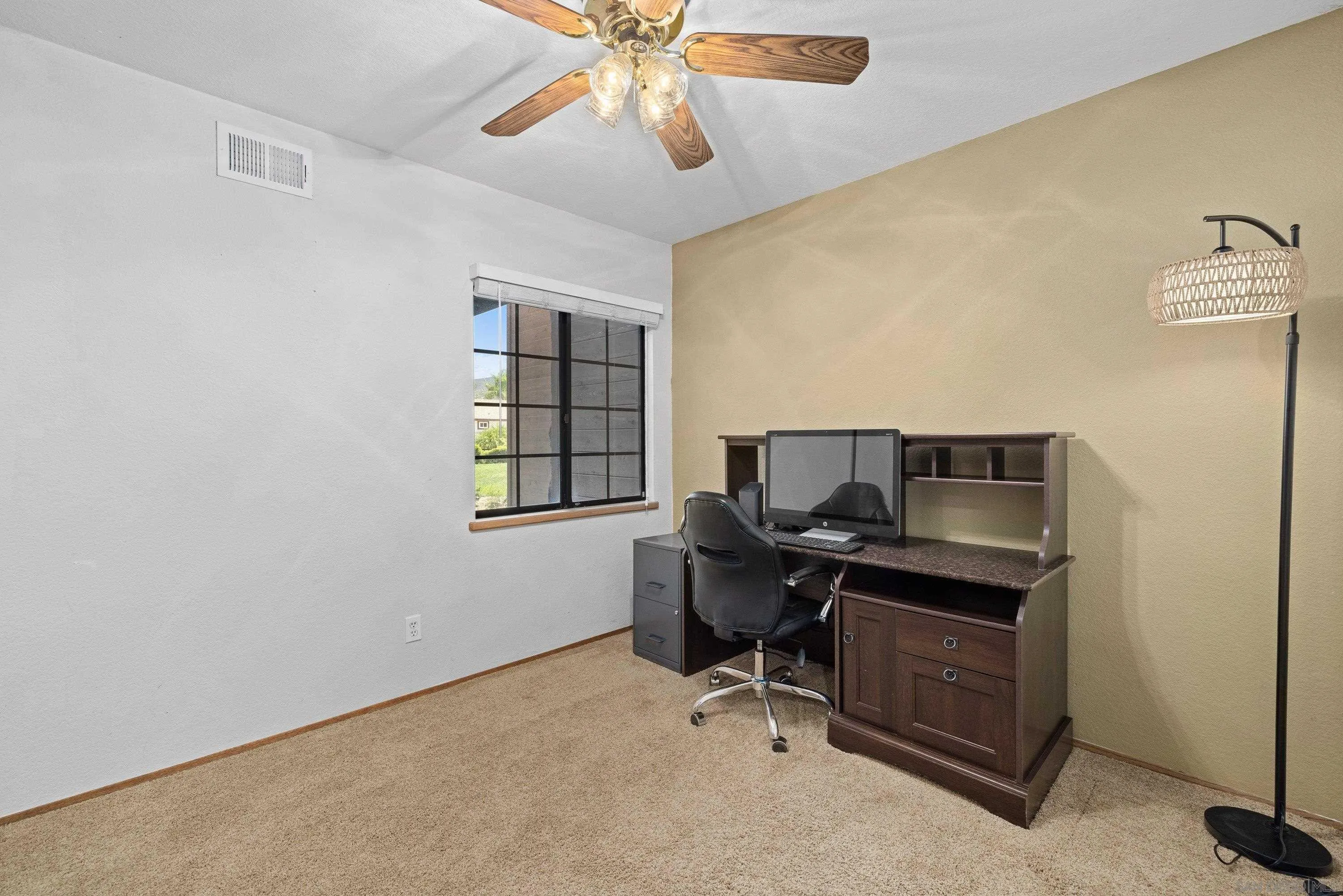 https://cdn.realtyfeed.com/cdn/127/260013319/6cb034bef5602479ef21b3d19fc5b77e.webp