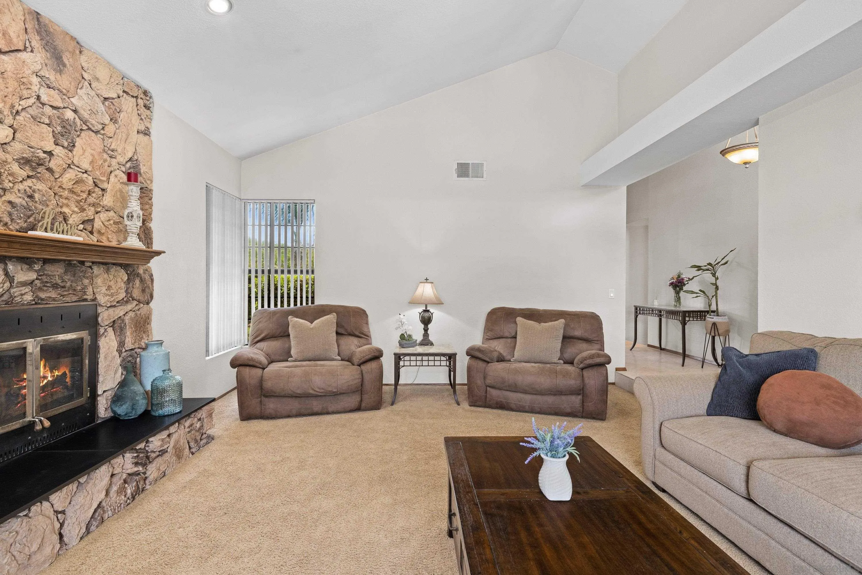 https://cdn.realtyfeed.com/cdn/127/260013319/af659ee663c7f3b57e4a2c5a35f34190.webp