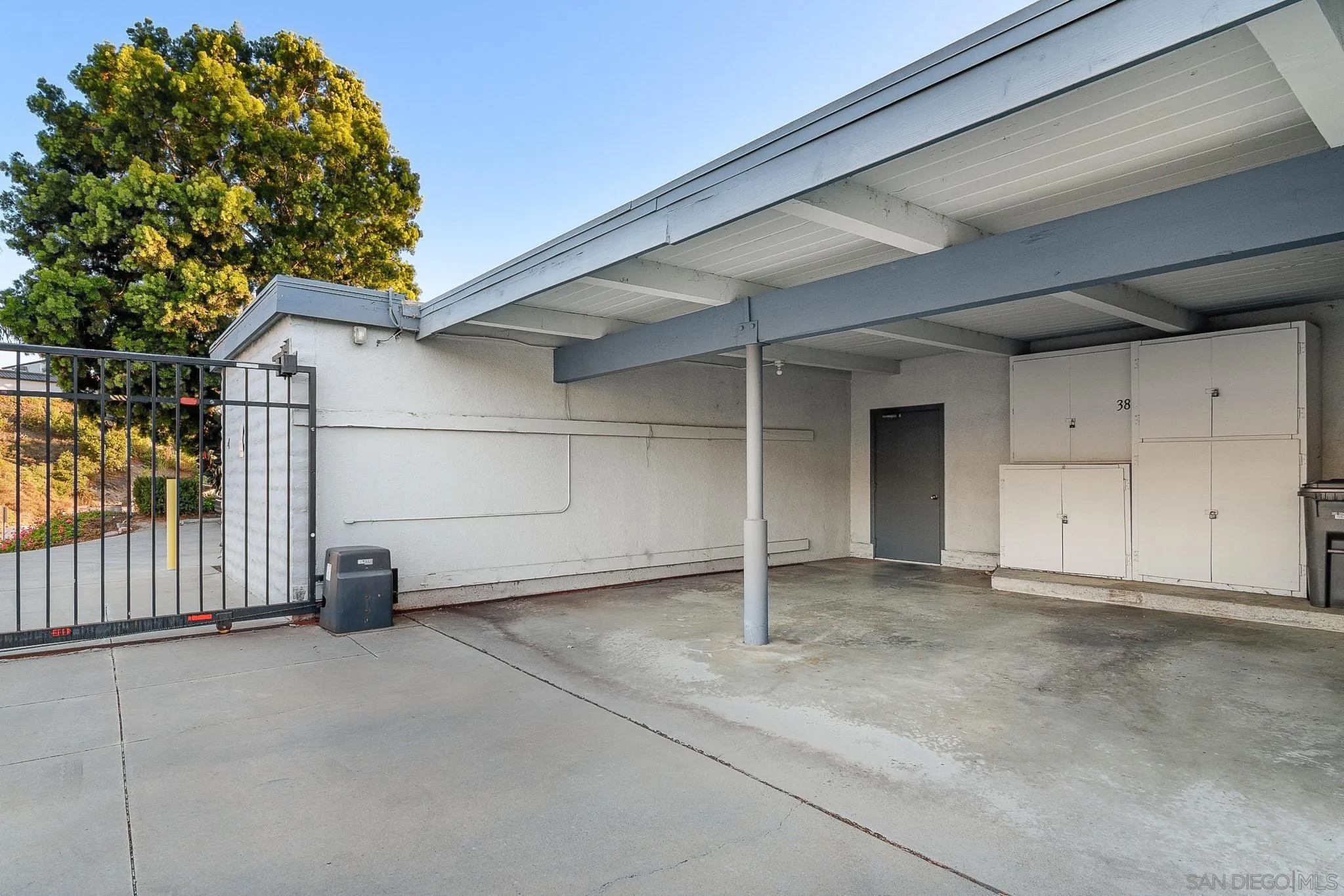 Photo #27: 260013333 Listing: Photo #27