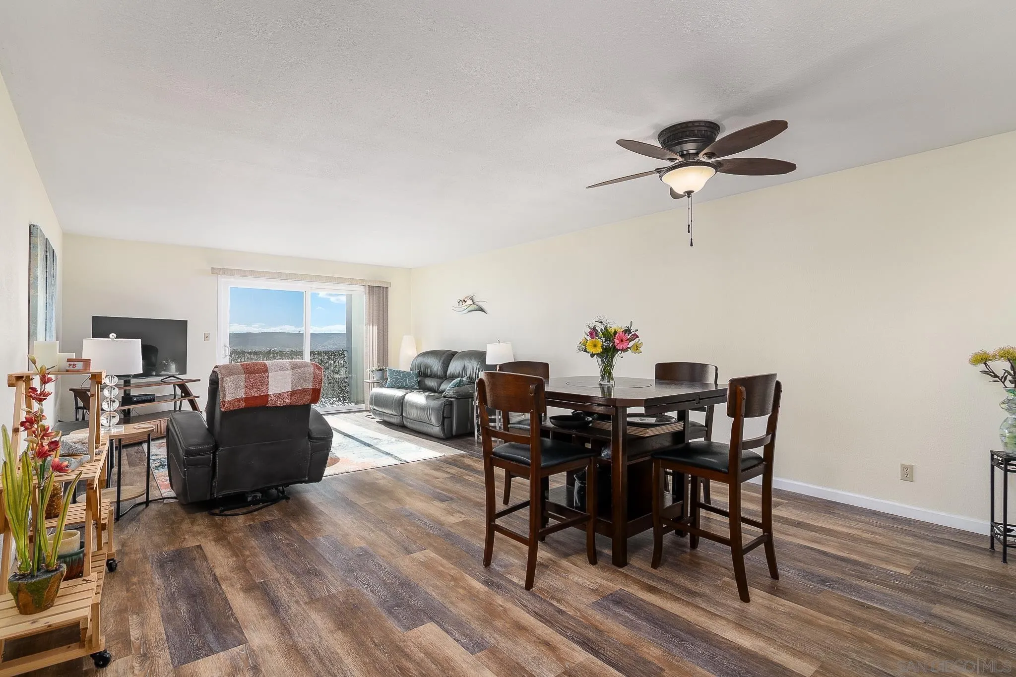 Photo #9: 260013333 Listing: Photo #9