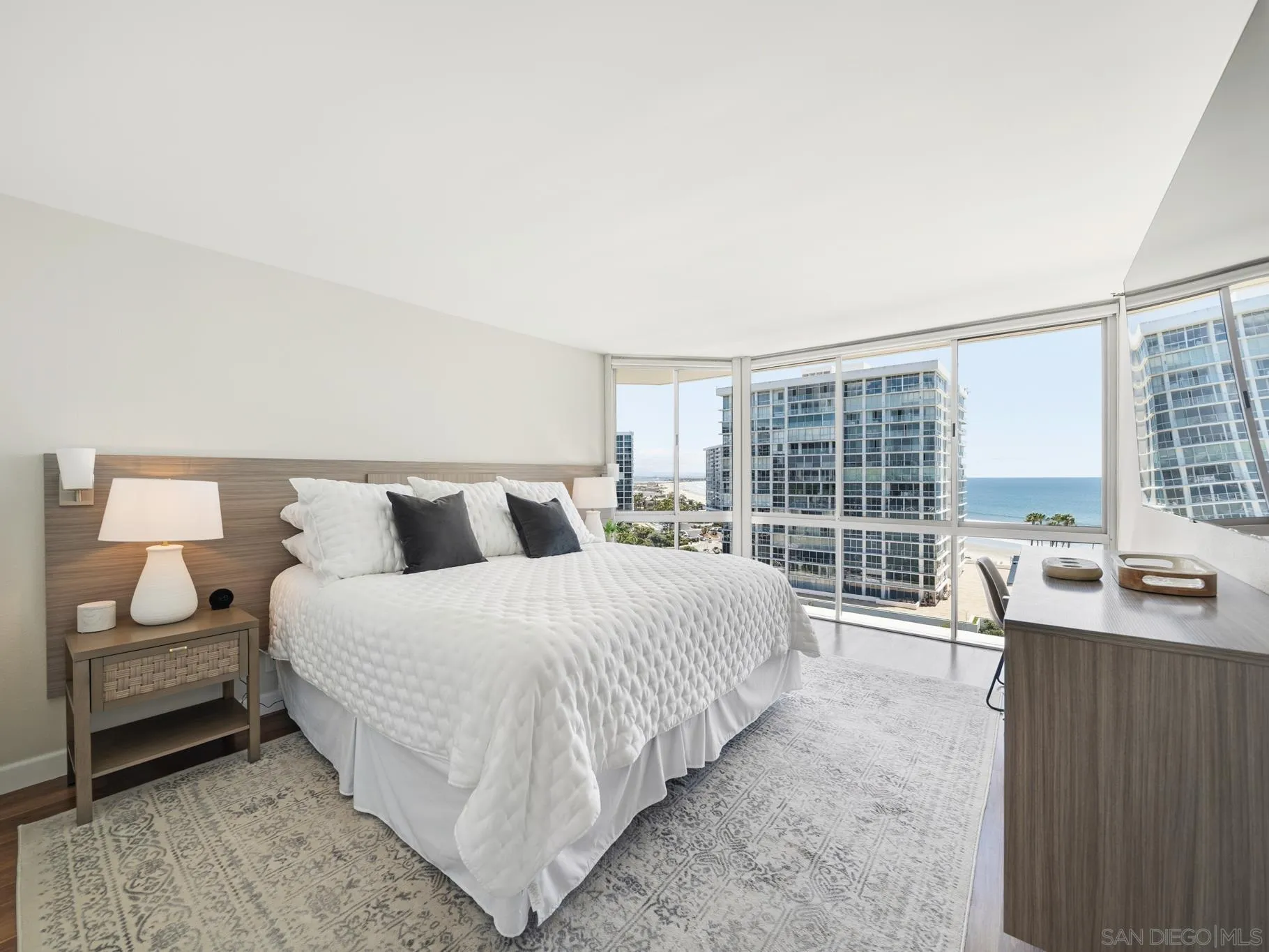 https://cdn.realtyfeed.com/cdn/127/260013342/4205fca7092a511655960431cbf97fee.webp
