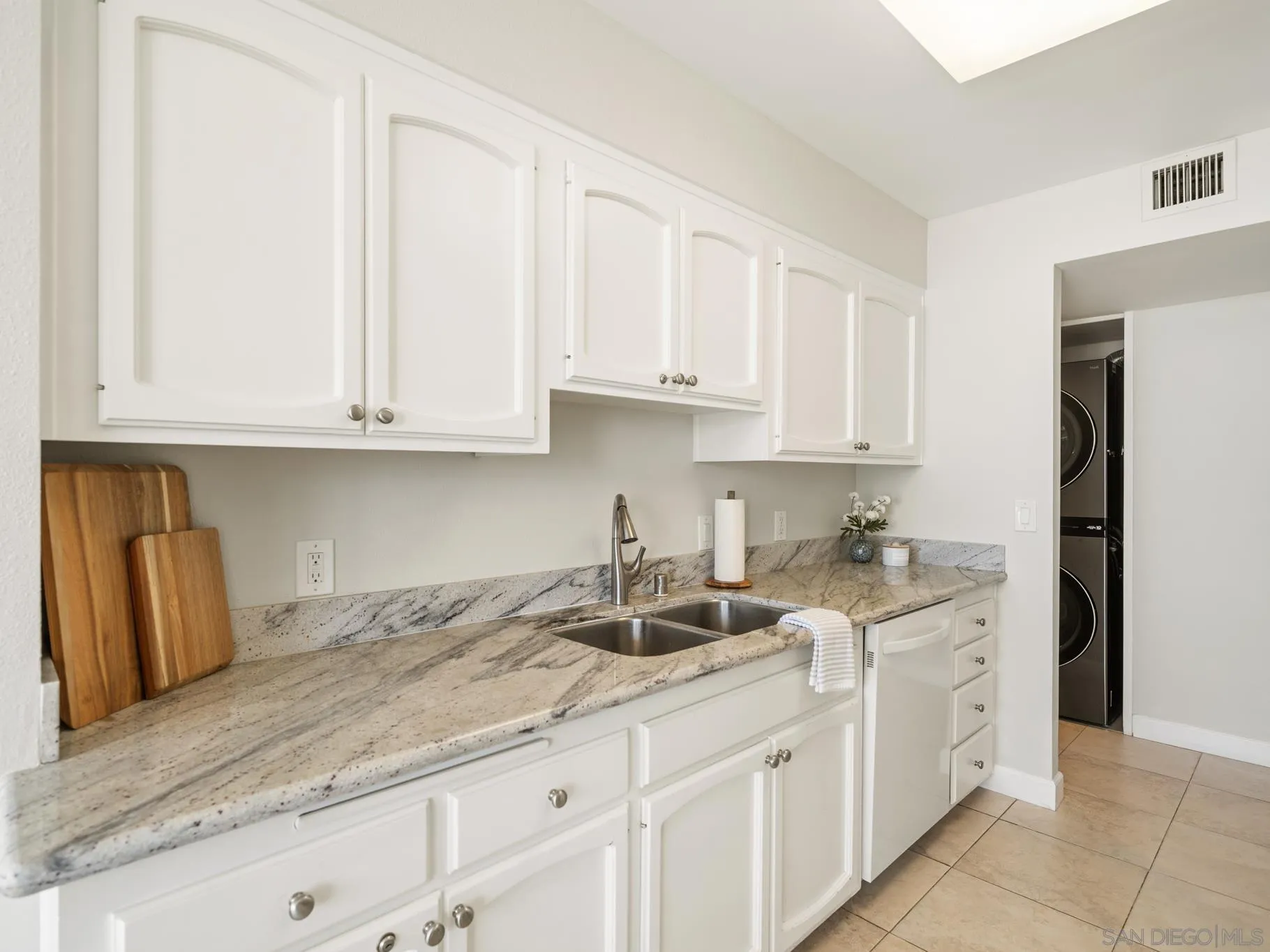 Photo #19: 260013342 Listing: Photo #19
