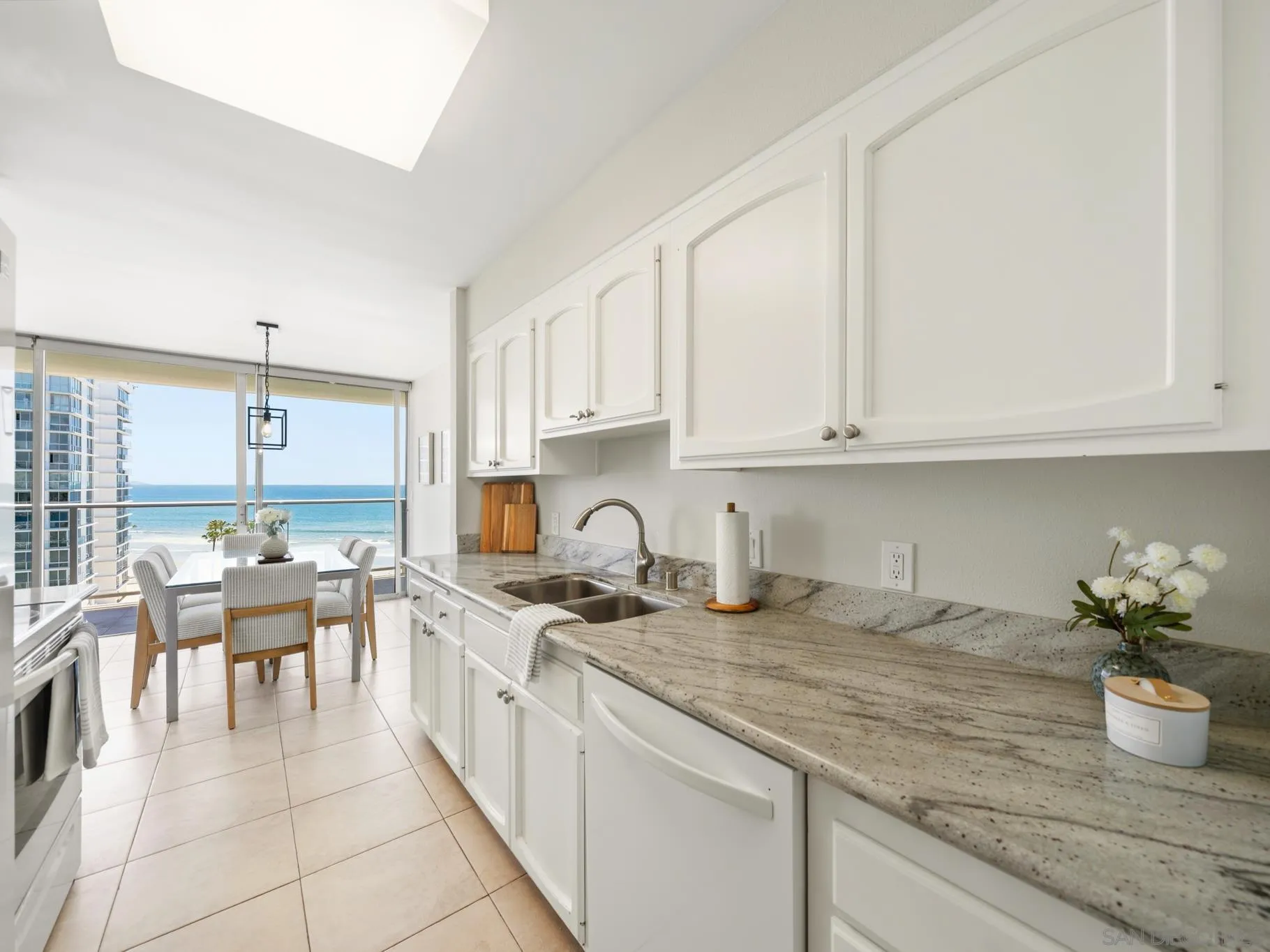 https://cdn.realtyfeed.com/cdn/127/260013342/bb6de3a9b5456b9d7d2f9279aa343ffd.webp