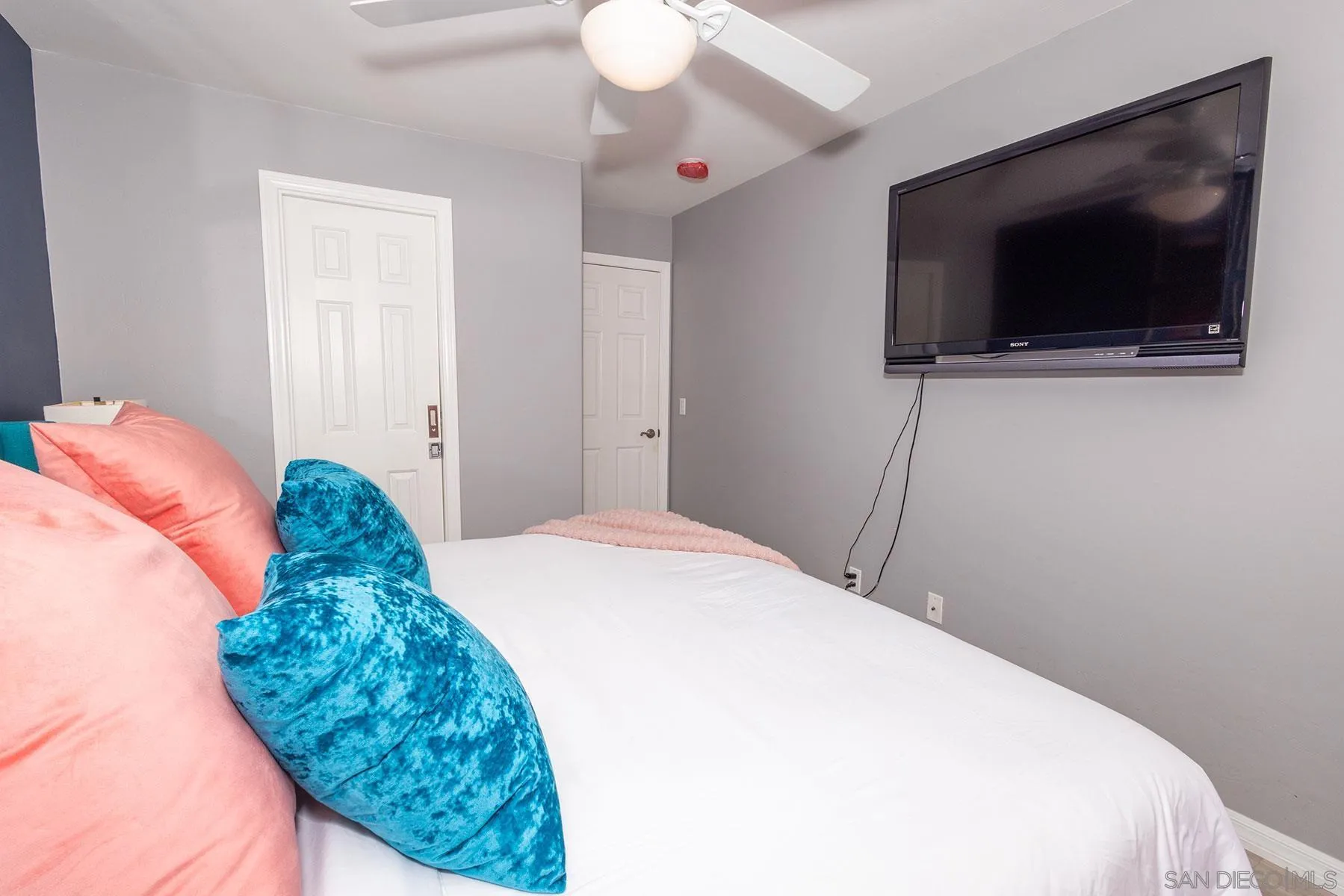 https://cdn.realtyfeed.com/cdn/127/260013346/0cc7ff102b7cdd7030e802b5c769fb7b.webp