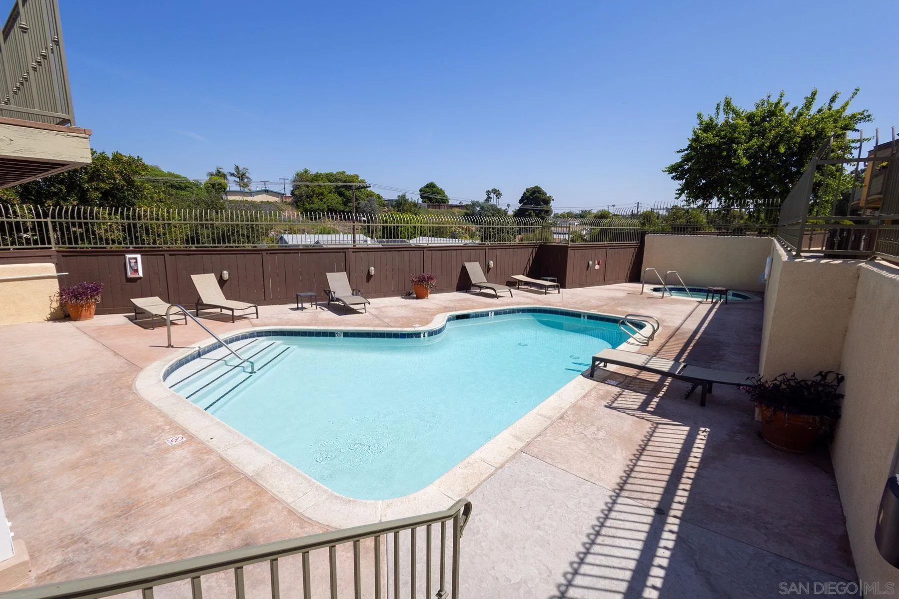 https://cdn.realtyfeed.com/cdn/127/260013346/9a4737ca1661defc88f9e1fe1757ed1a.webp