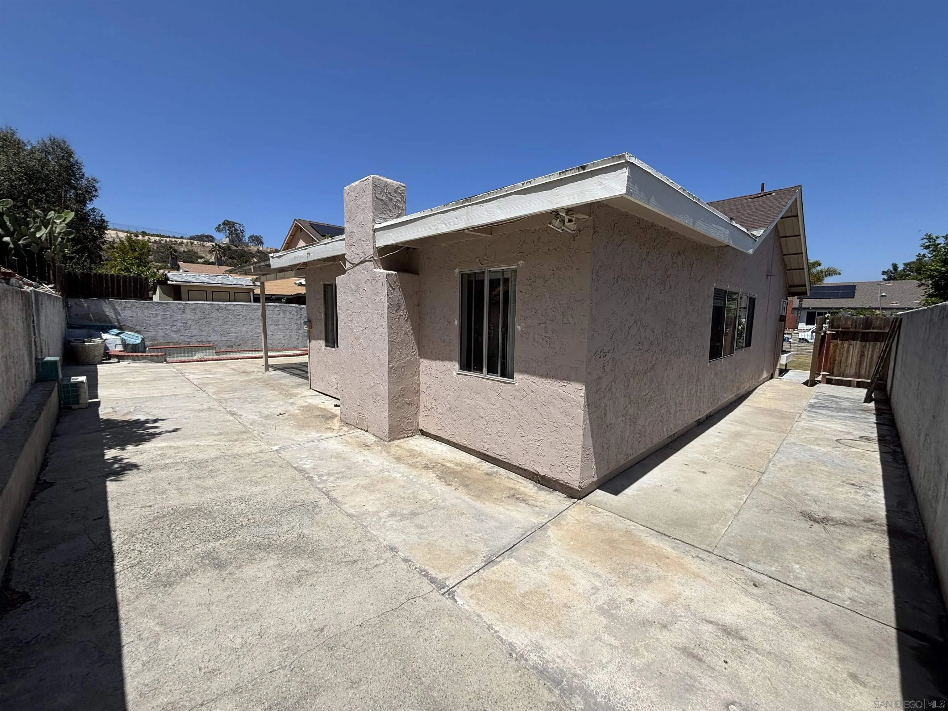 https://cdn.realtyfeed.com/cdn/127/260013350/3aa69693bab78796fadb8daaea85a999.webp