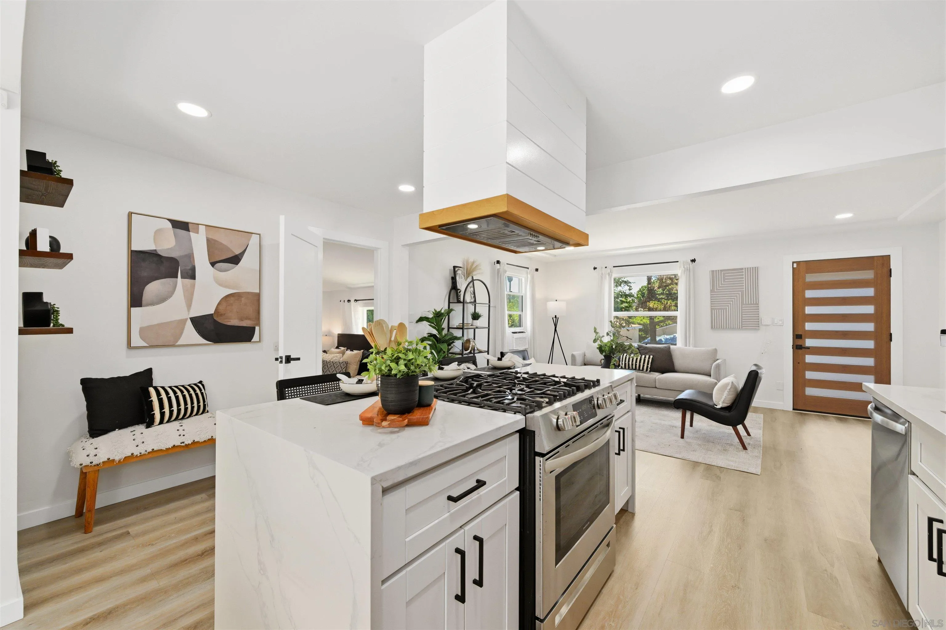 https://cdn.realtyfeed.com/cdn/127/260013351/280aef071a809c0d7e1db5d1a58f2737.webp