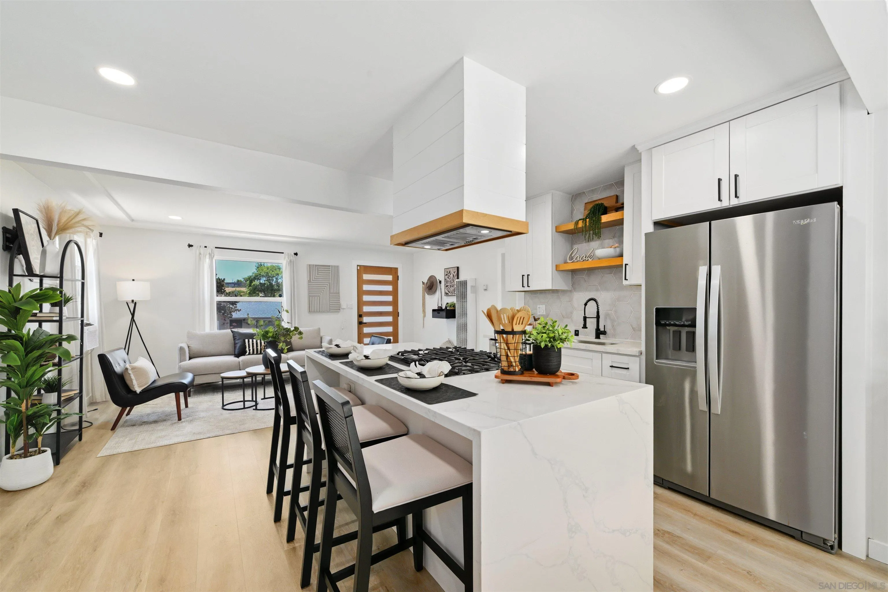 https://cdn.realtyfeed.com/cdn/127/260013351/ab334e8a3338124d00c8e1887a57011e.webp