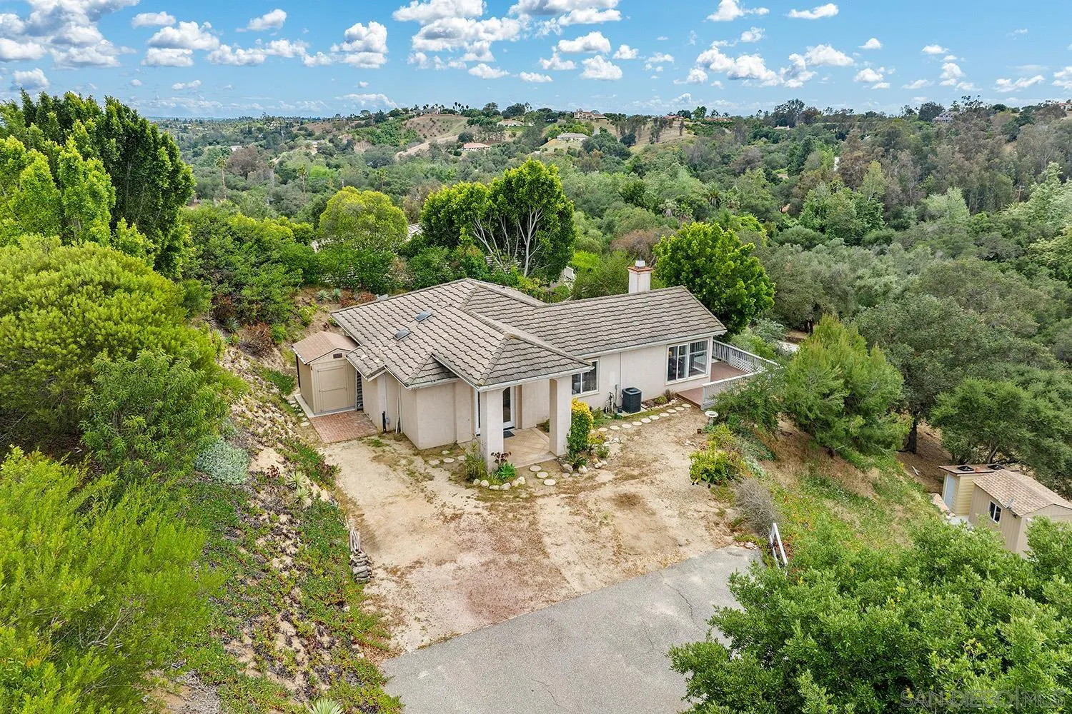 https://cdn.realtyfeed.com/cdn/127/260013353/04581d24928c85ea889b30b98de9ff56.webp