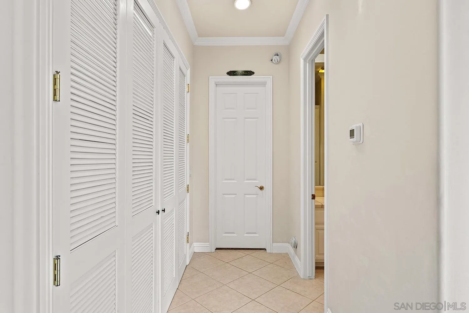 https://cdn.realtyfeed.com/cdn/127/260013353/806391bb9d13032bc9e78c297312b49a.webp