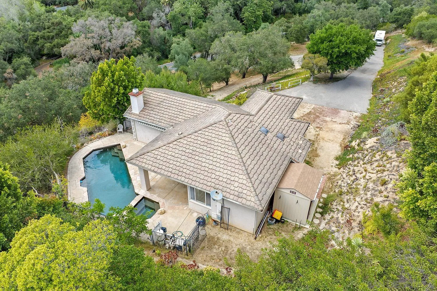 https://cdn.realtyfeed.com/cdn/127/260013353/904881d54f19af43cab1c72b06df166c.webp