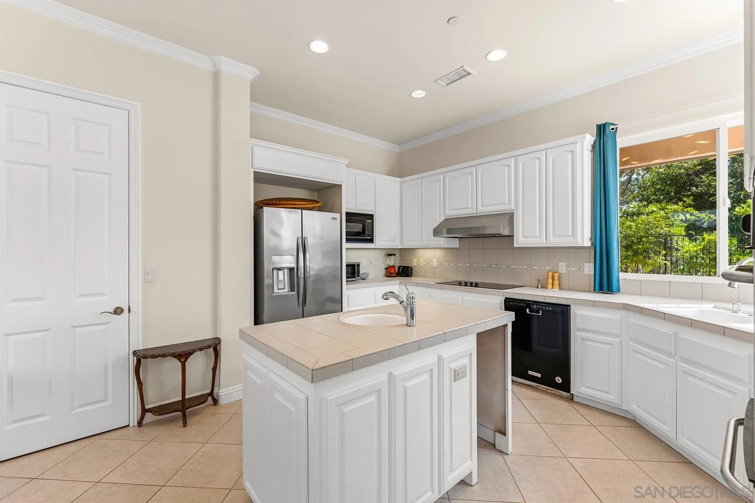 https://cdn.realtyfeed.com/cdn/127/260013353/9473b772d36b7074364cfe0f7e1e2622.webp