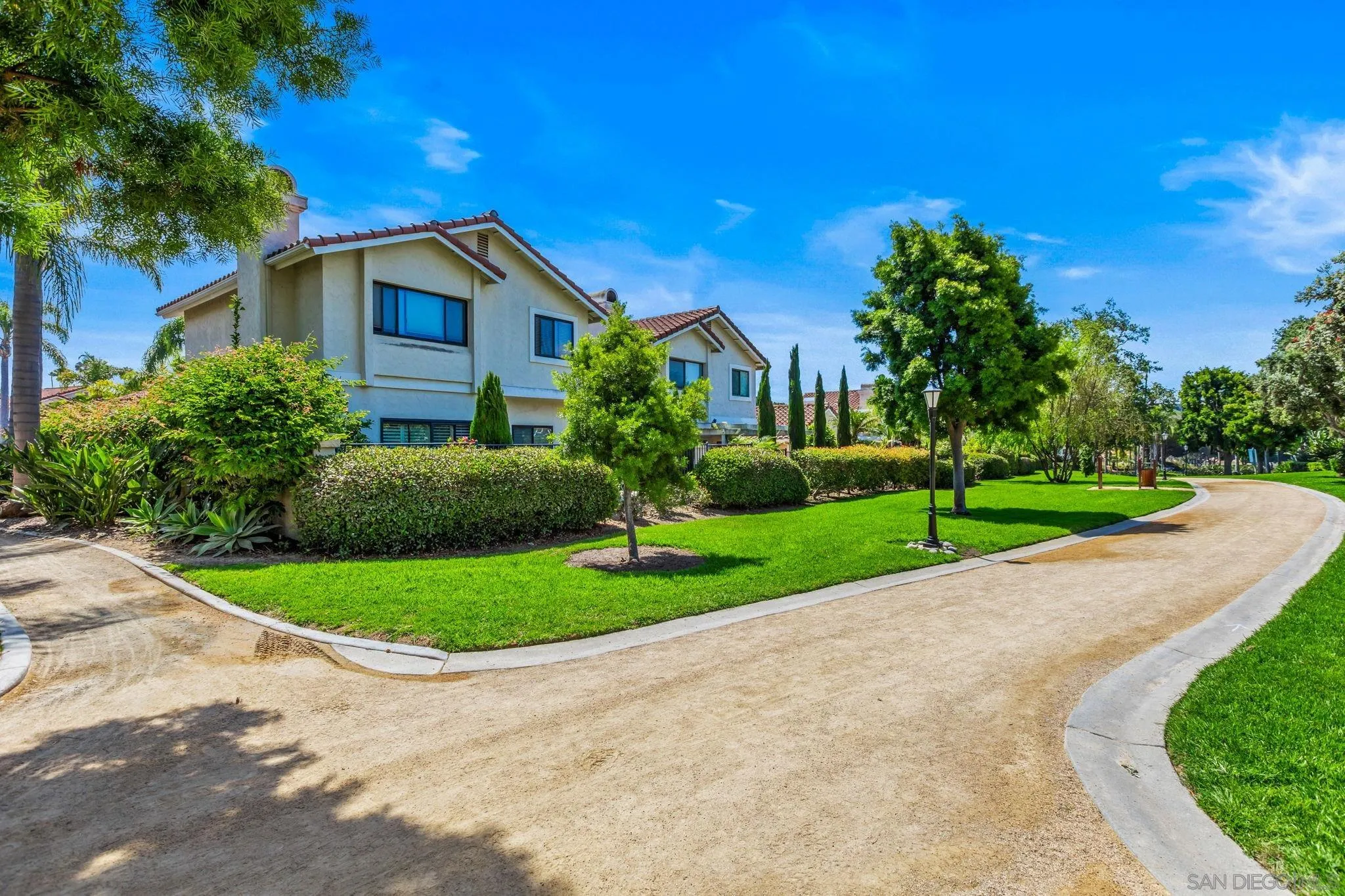 https://cdn.realtyfeed.com/cdn/127/260013354/11fd177f8d58396b32ba48a39b3cb83b.webp