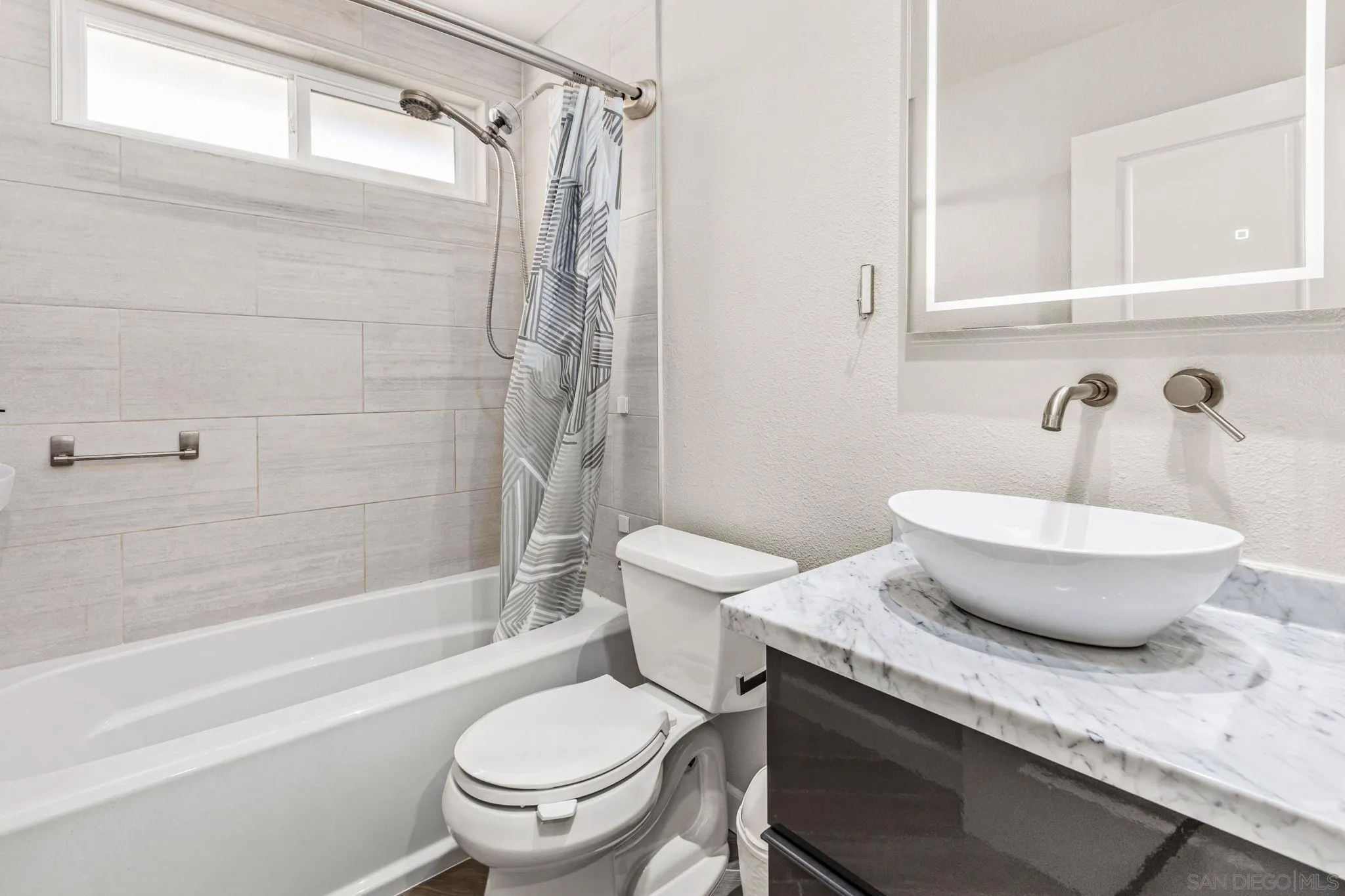 https://cdn.realtyfeed.com/cdn/127/260013354/b20fbd1f25ff1e3ee9870f054c2a645b.webp