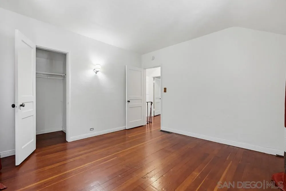 https://cdn.realtyfeed.com/cdn/127/260013355/1a214af0b3113e149d24125ddf5ac7a3.webp