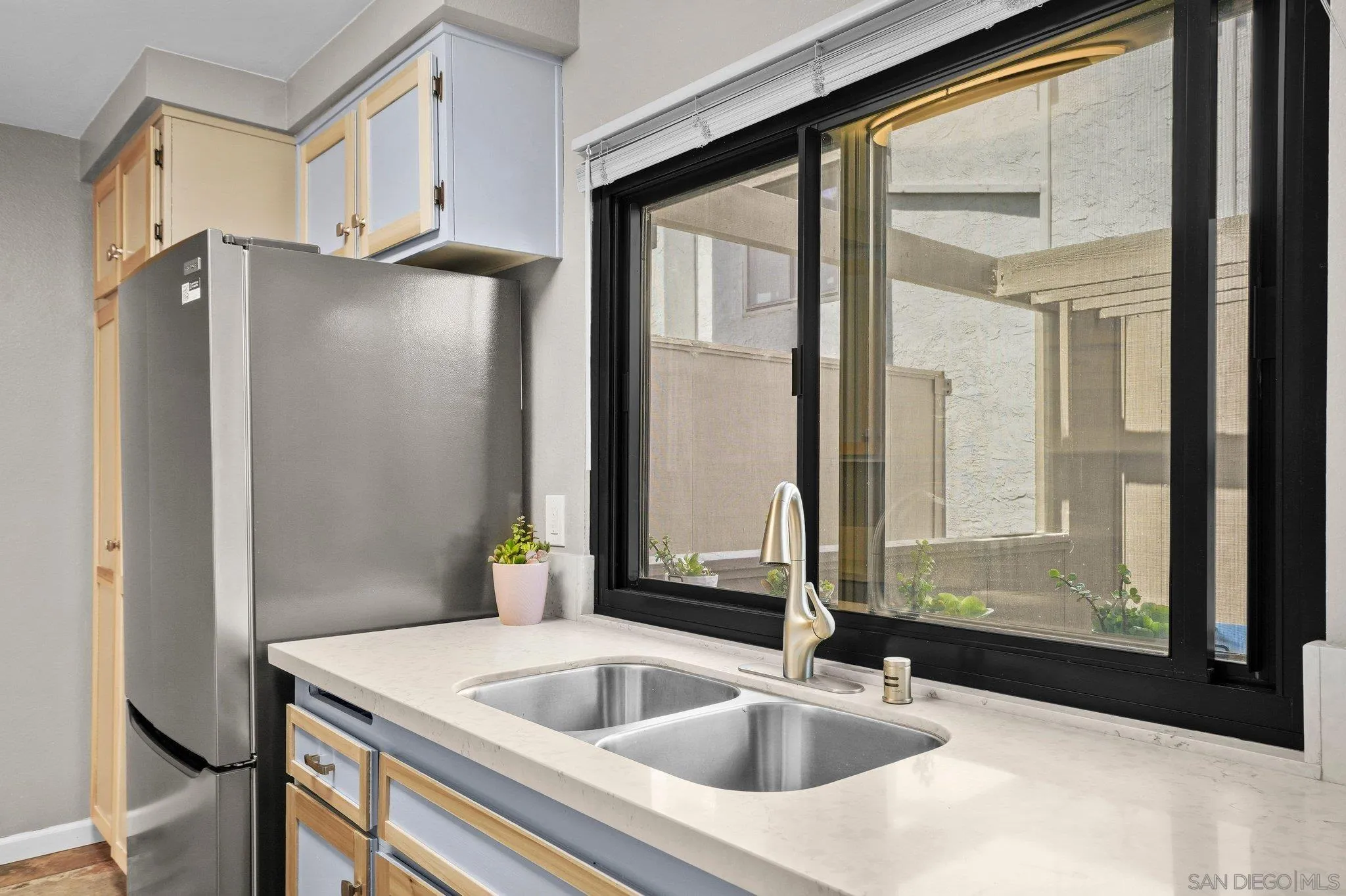 https://cdn.realtyfeed.com/cdn/127/260013362/be3aca94c270432c1cf15ea745e7b583.webp