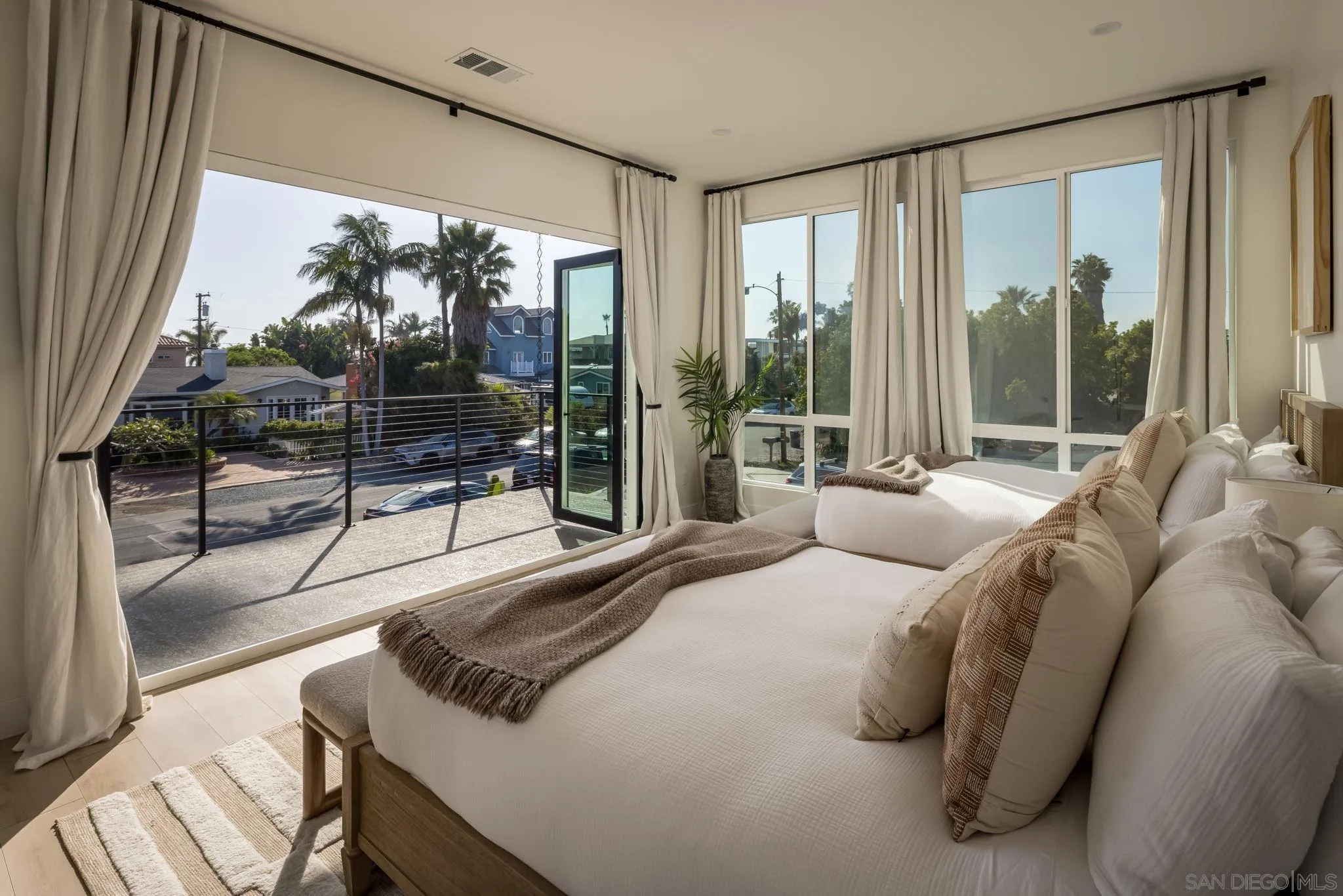 https://cdn.realtyfeed.com/cdn/127/260013367/343552ec0b28796744faf3b12c7d3ba6.webp